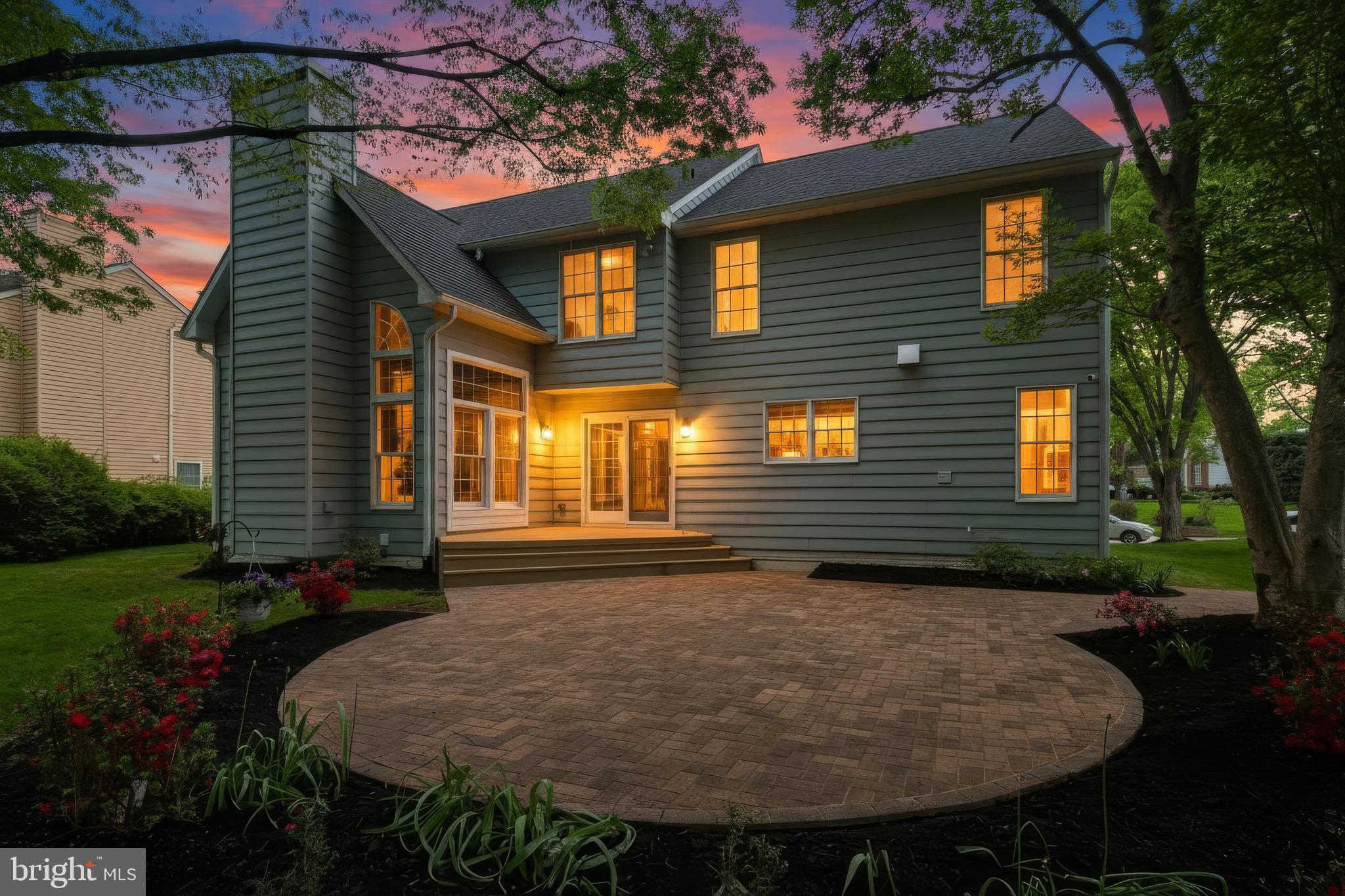 VILLAGE OF RIVER HILL - Residential