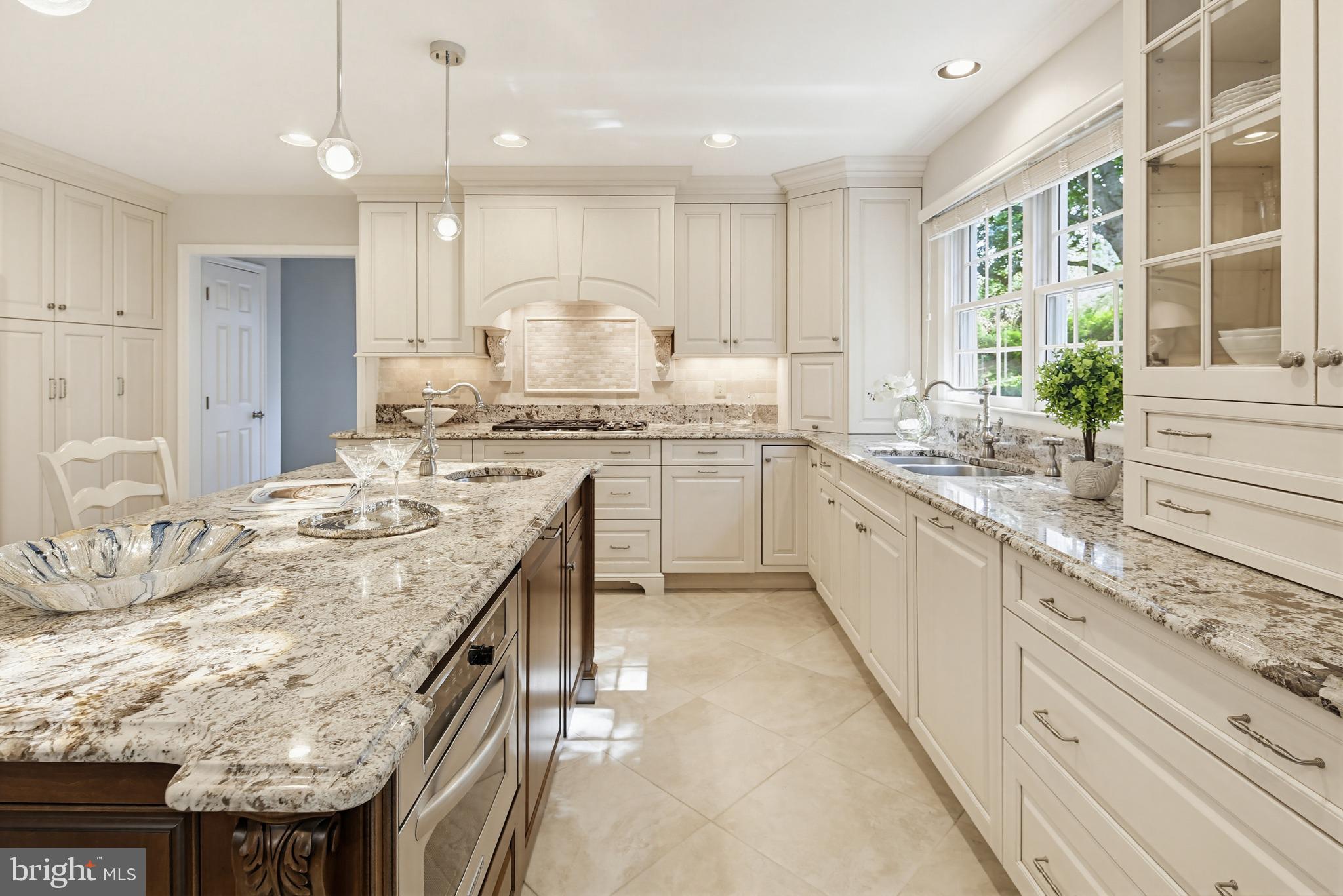 VILLAGE OF RIVER HILL - Residential