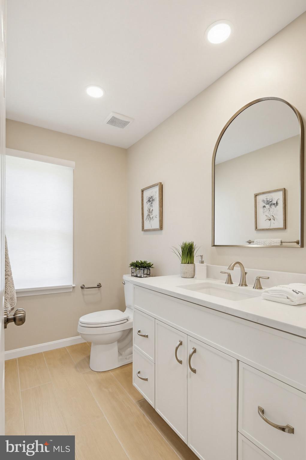 VILLAGE OF RIVER HILL - Residential