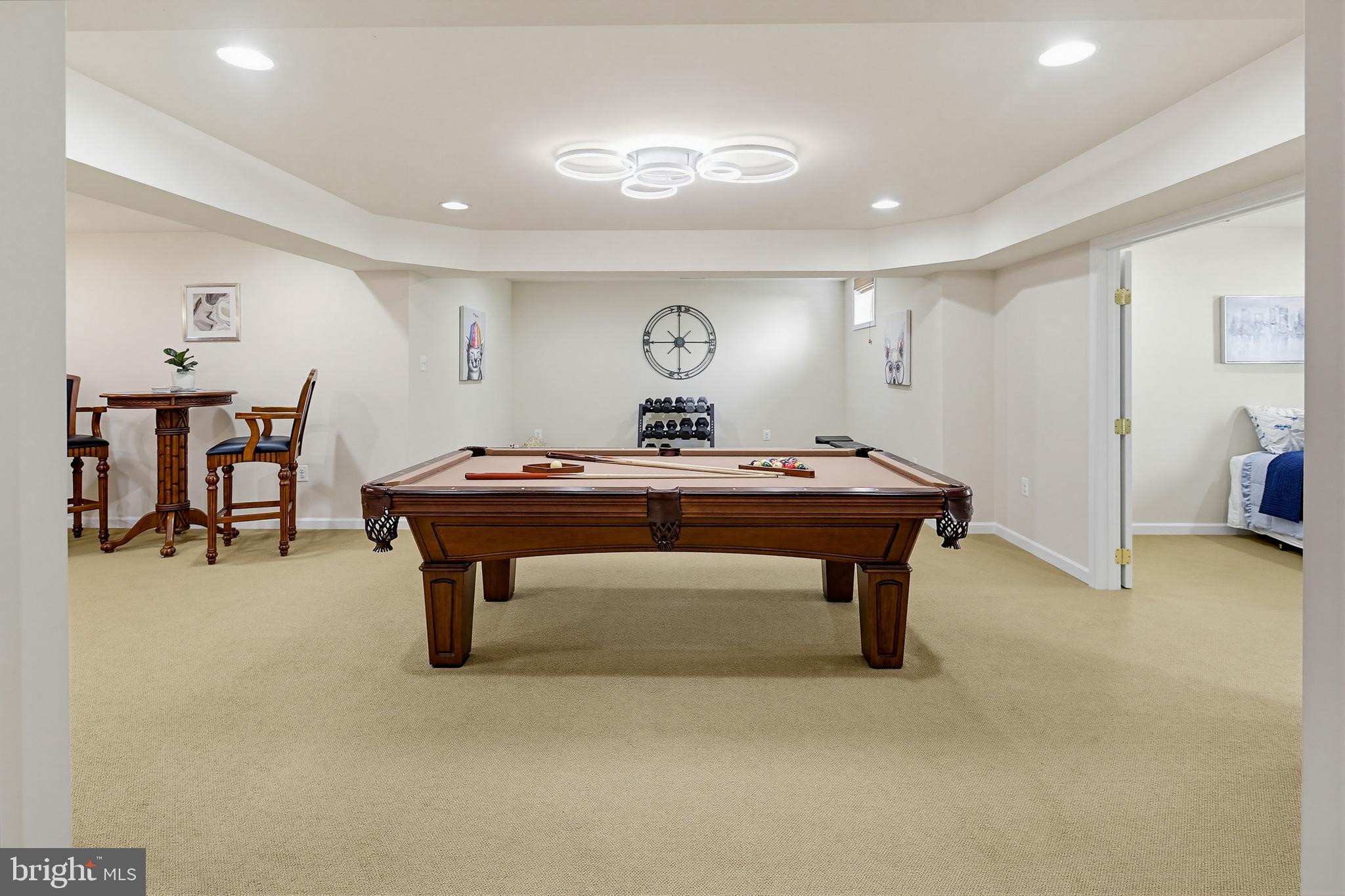 VILLAGE OF RIVER HILL - Residential