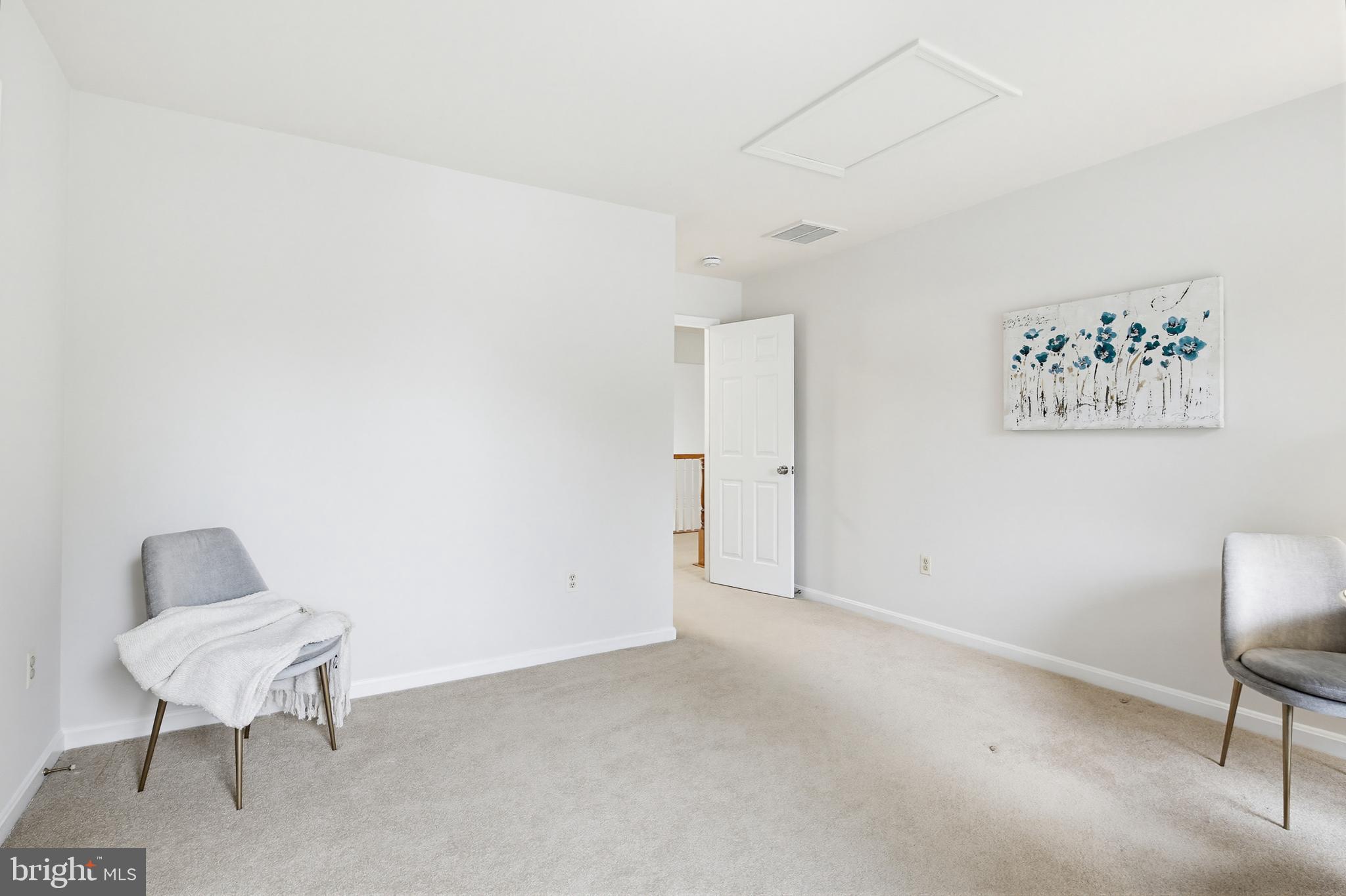 VILLAGE OF RIVER HILL - Residential