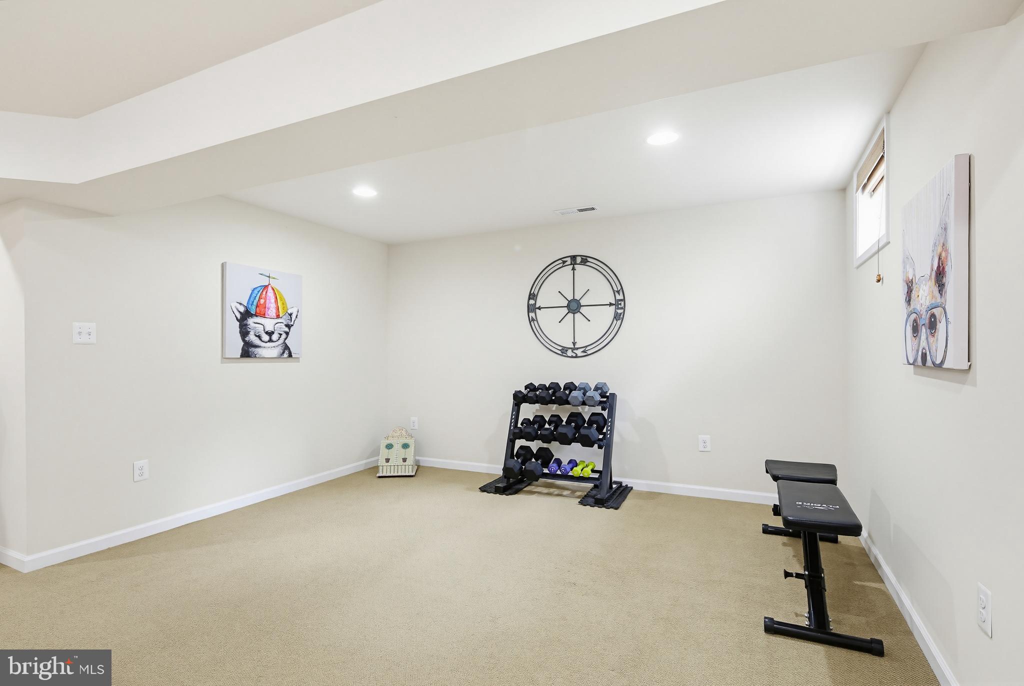 VILLAGE OF RIVER HILL - Residential