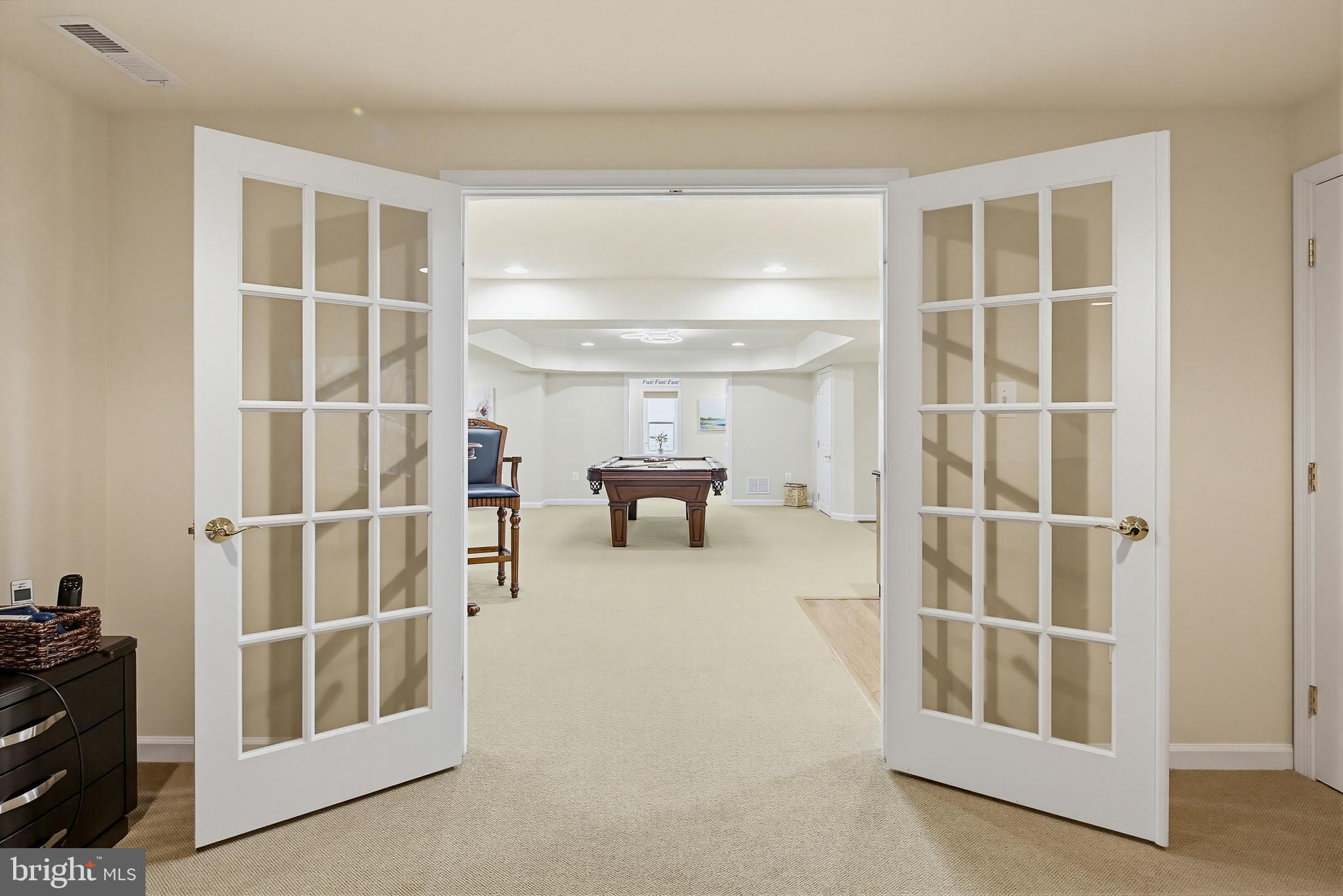 VILLAGE OF RIVER HILL - Residential