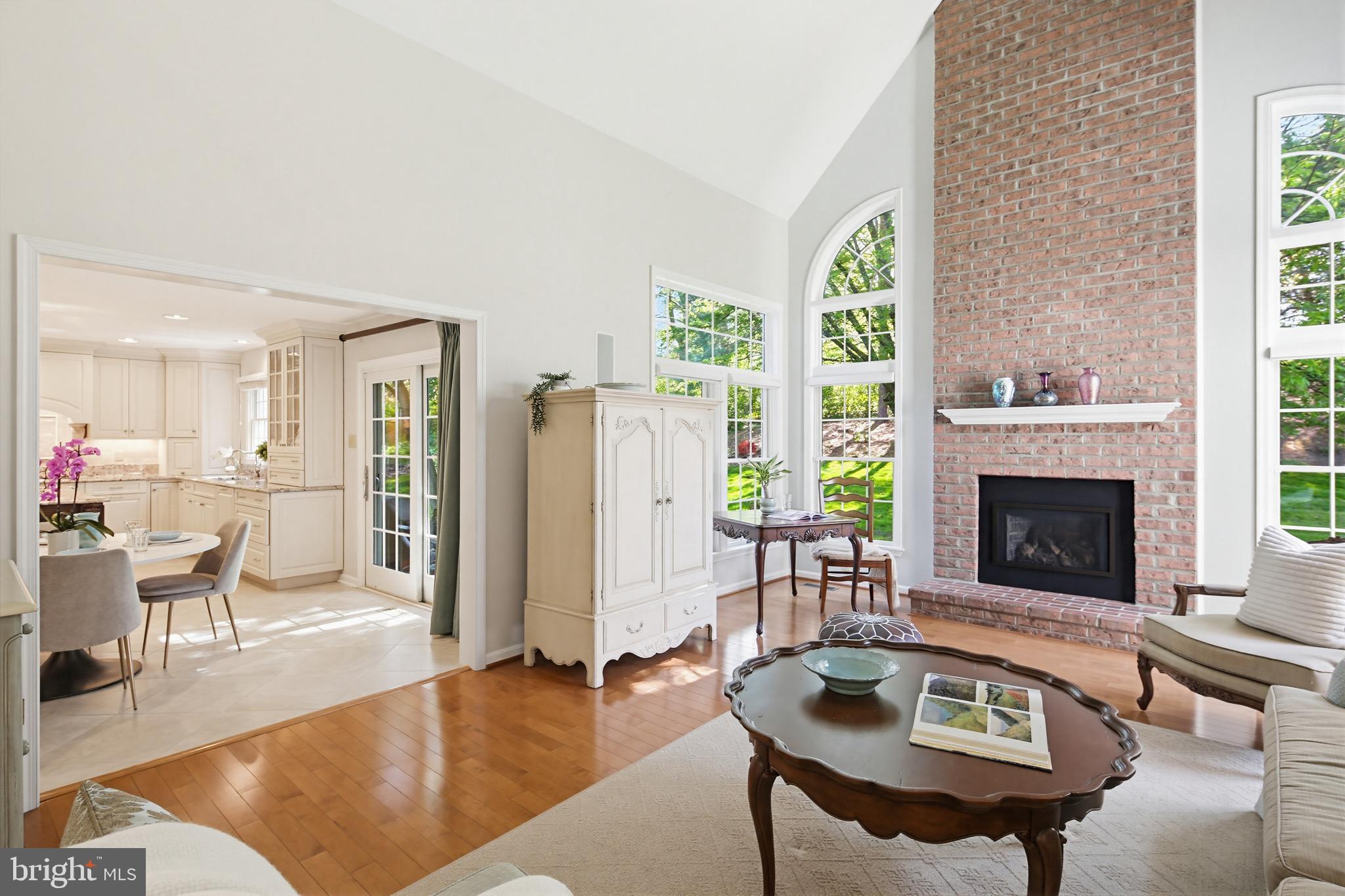 VILLAGE OF RIVER HILL - Residential