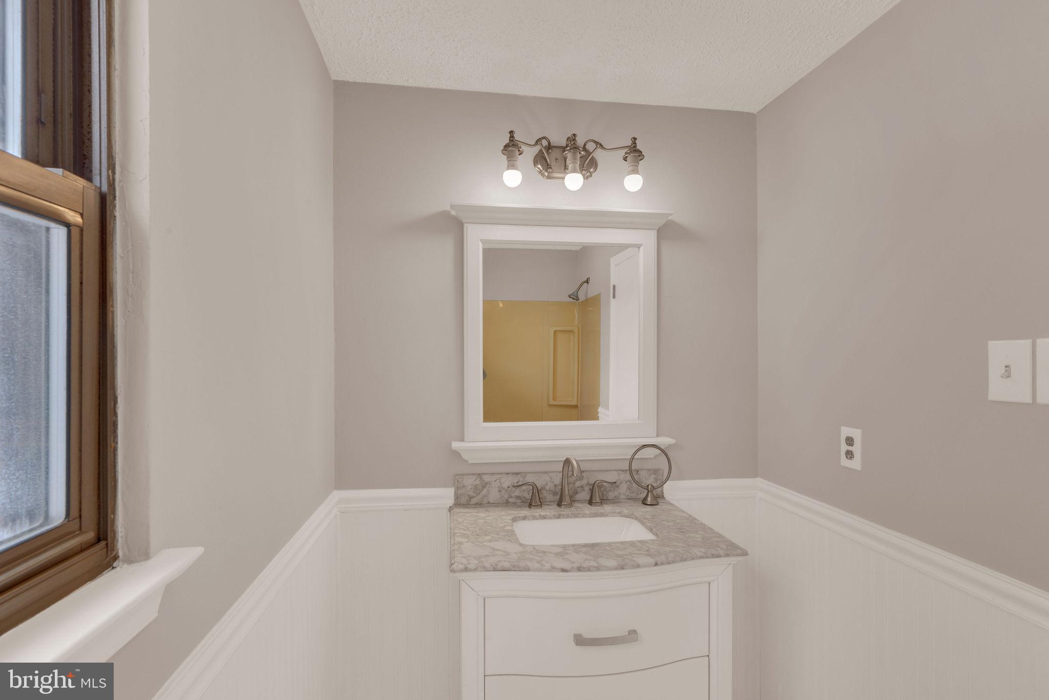 ORCHARD COURTS - Residential