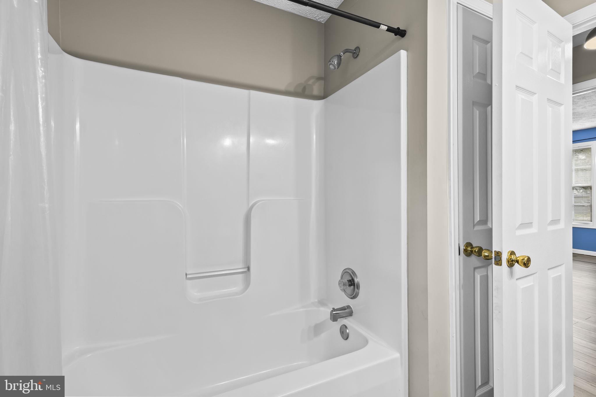 CHESAPEAKE RANCH ESTATES - Residential Lease