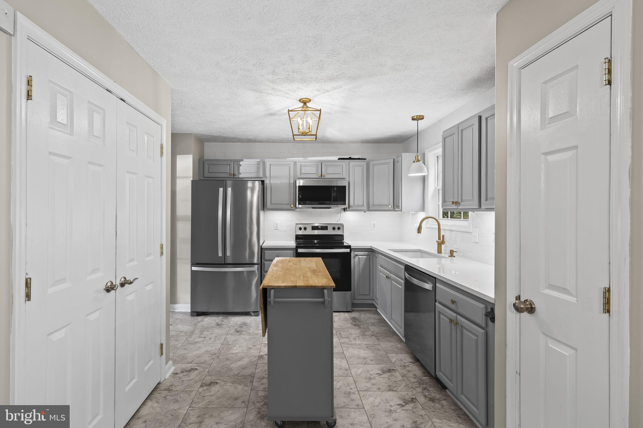 CHESAPEAKE RANCH ESTATES - Residential Lease