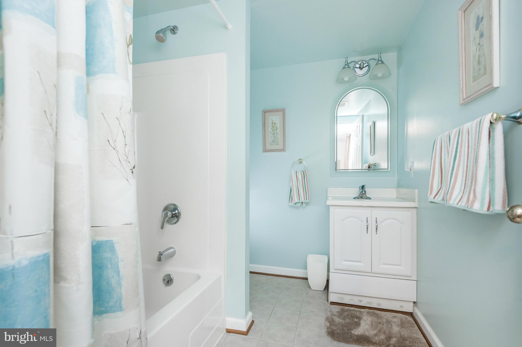 BEACHWOOD ESTATES - Residential