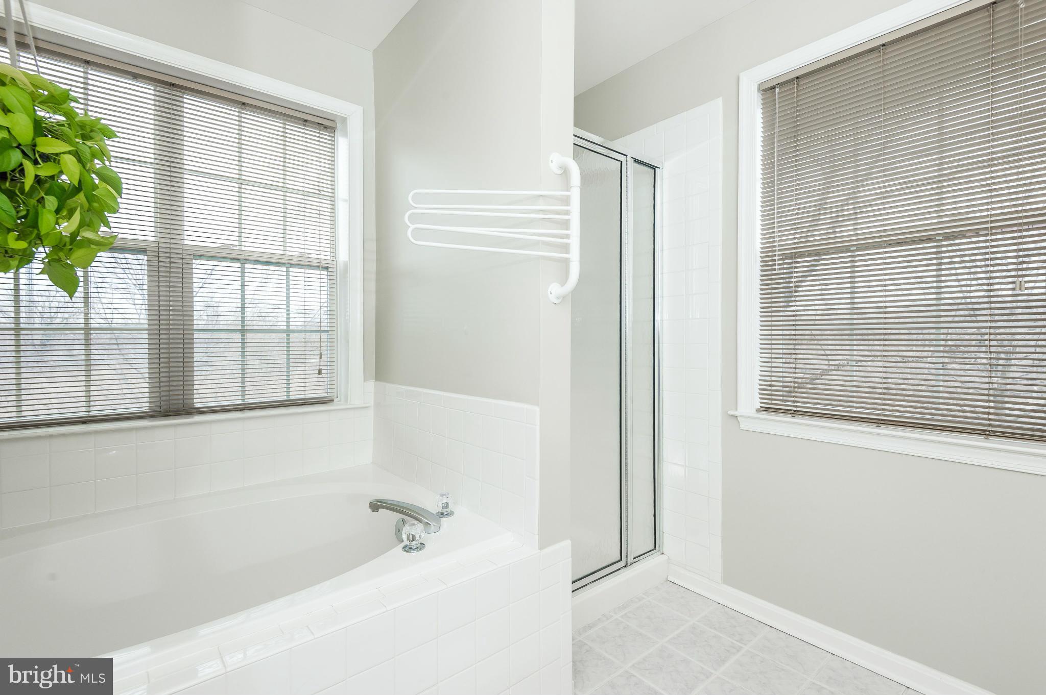 BEACHWOOD ESTATES - Residential