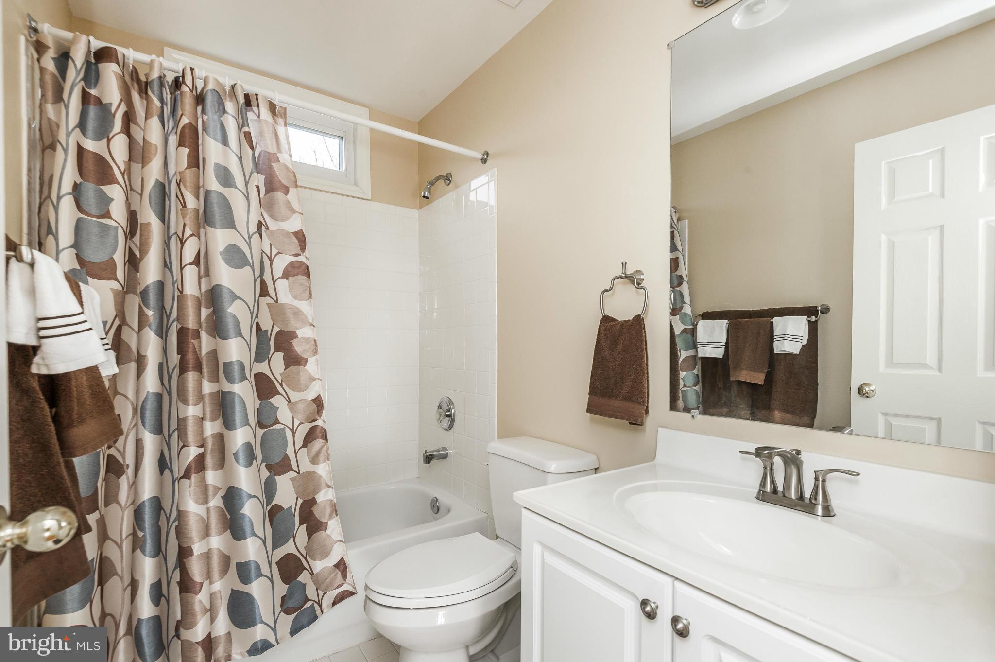 BEACHWOOD ESTATES - Residential