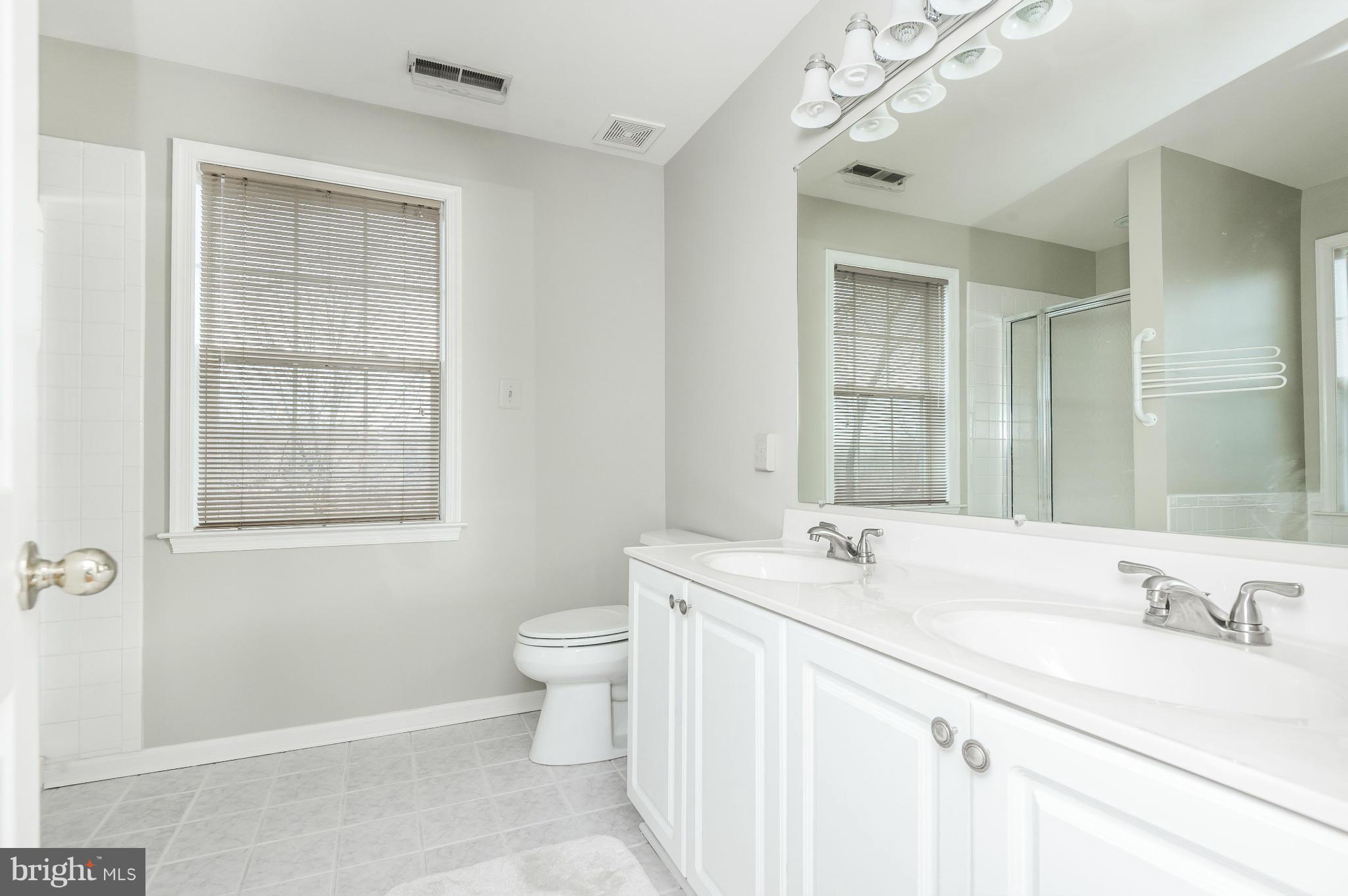 BEACHWOOD ESTATES - Residential