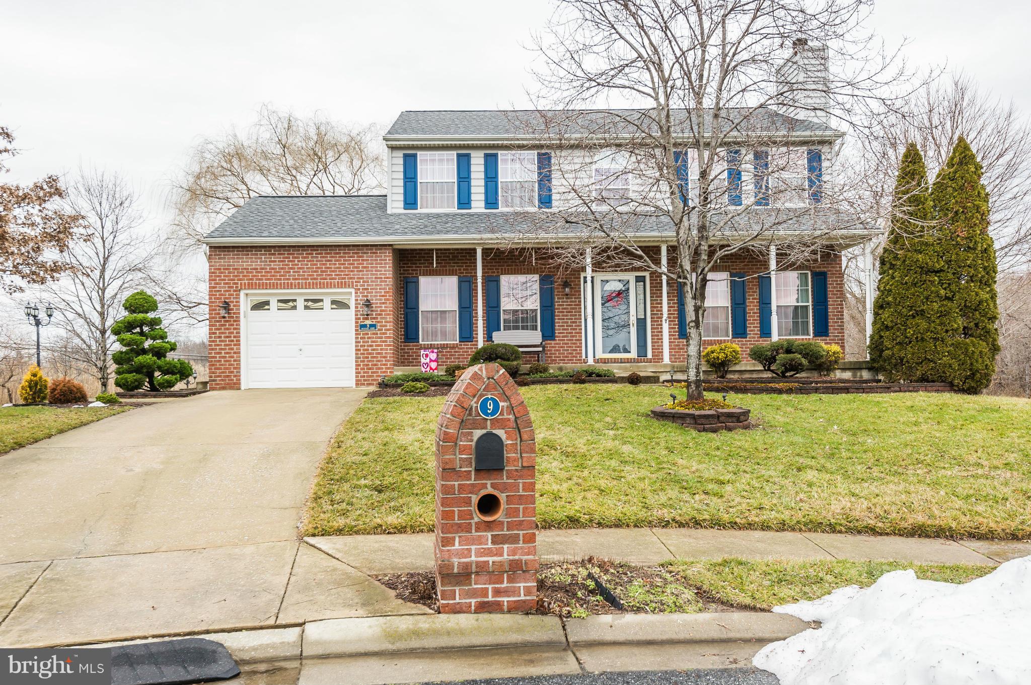 BEACHWOOD ESTATES - Residential