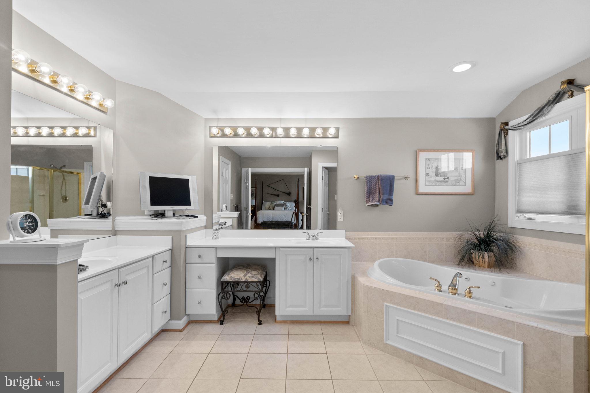 DENIT ESTATES - Residential