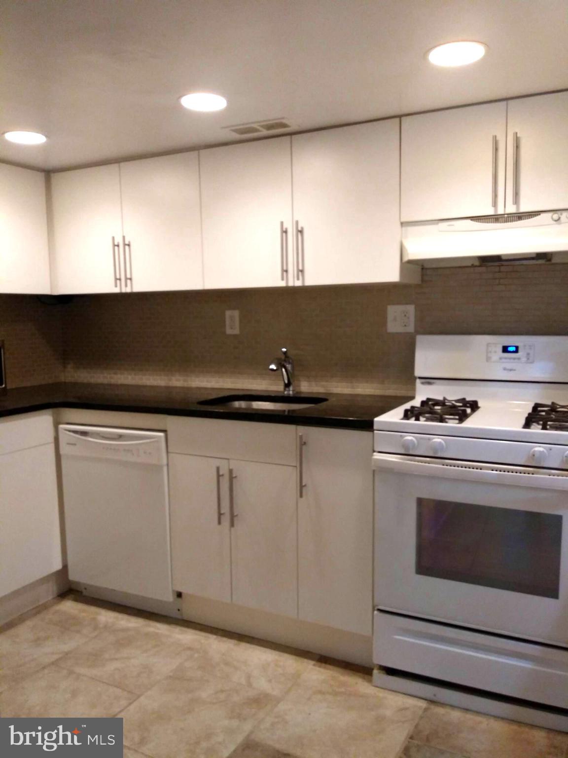 WASHINGTON SQ WEST - Residential Lease