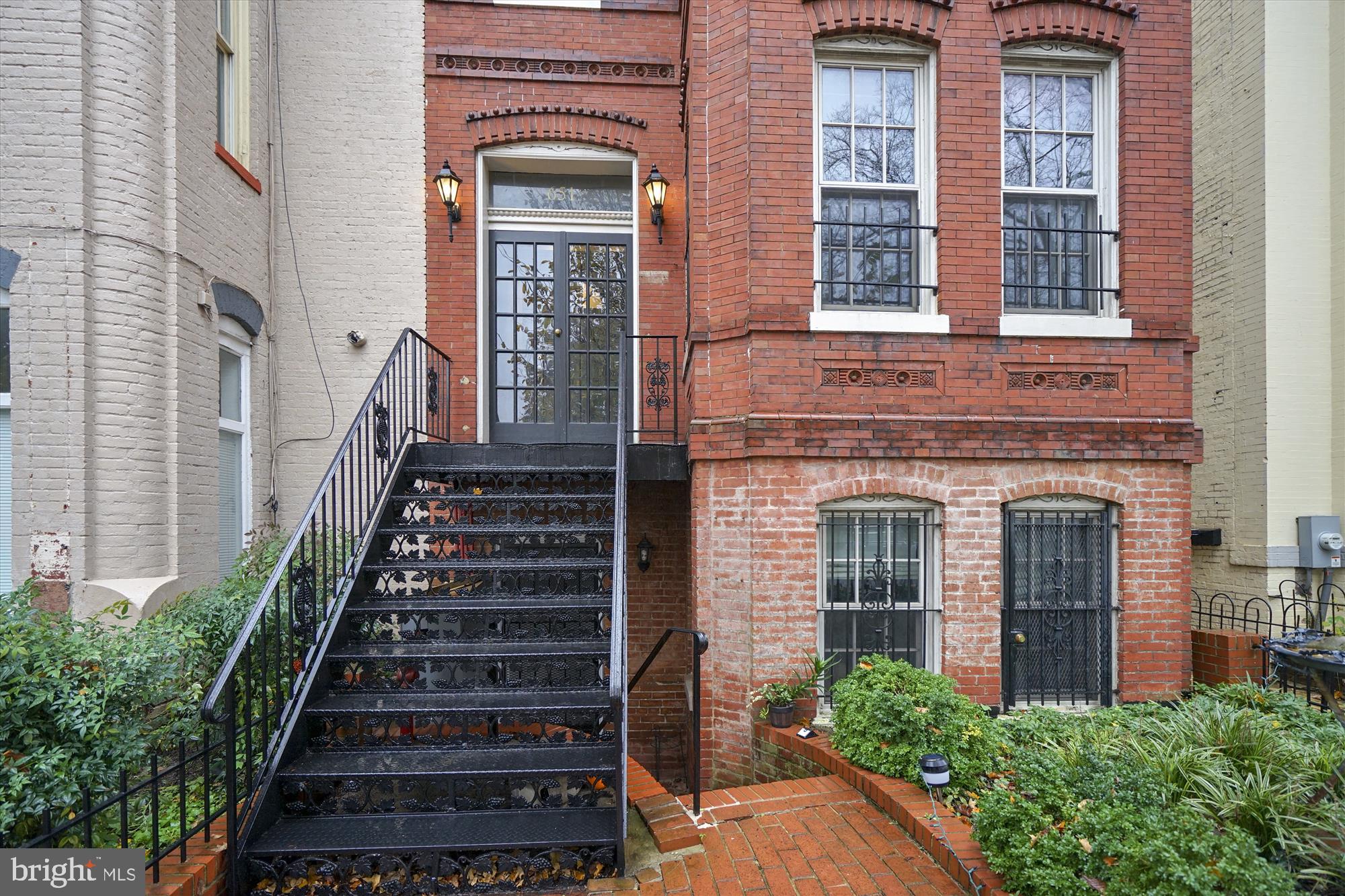 651 CONSTITUTION AVENUE NE 1-4