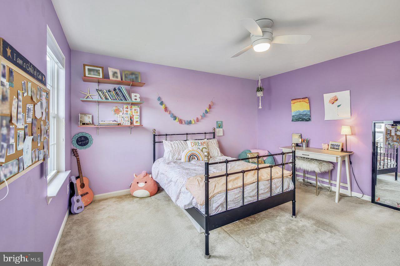 HARBOR POINTE - Residential