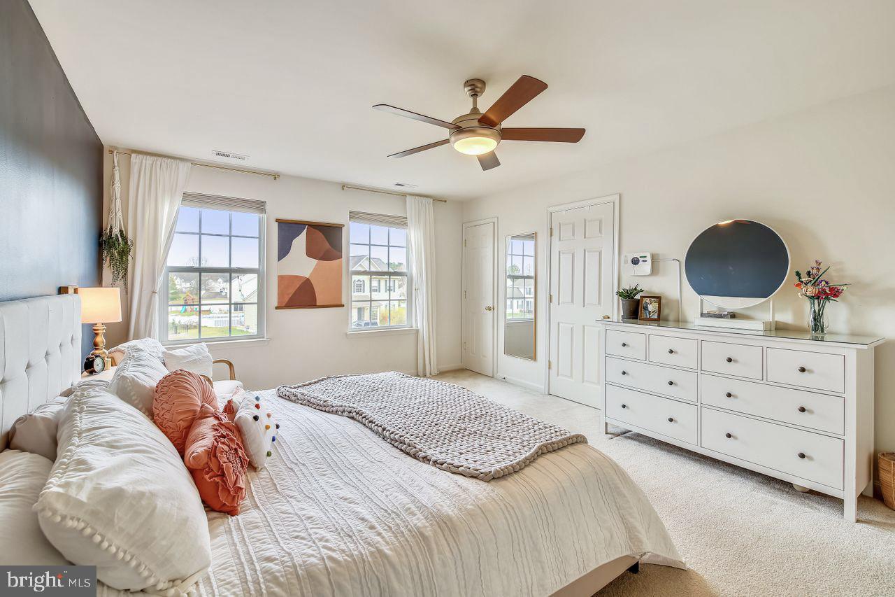 HARBOR POINTE - Residential