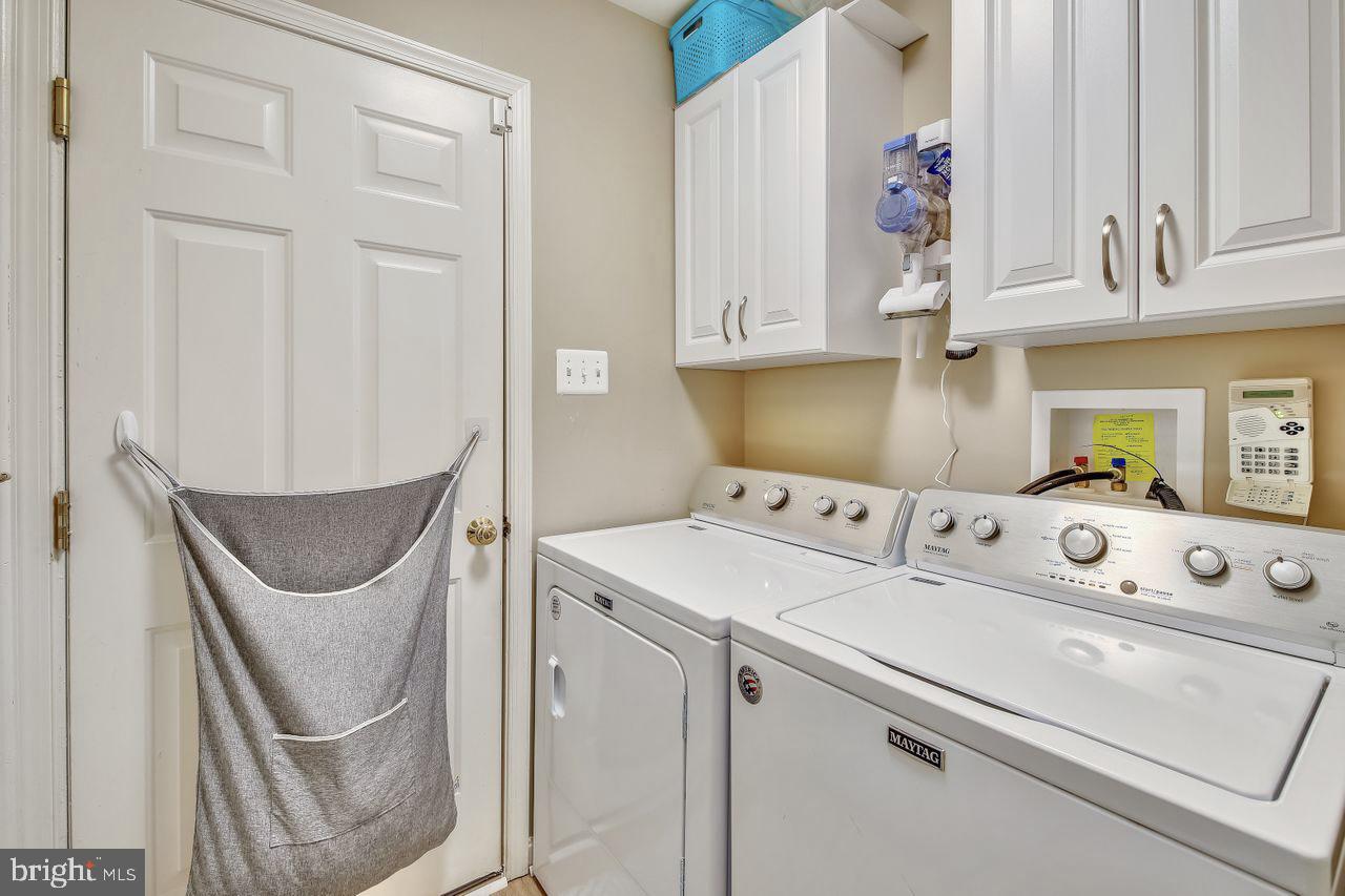 HARBOR POINTE - Residential