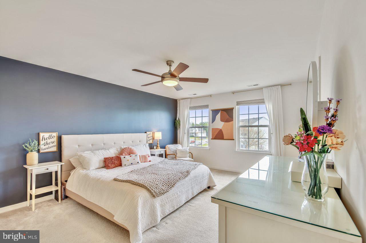 HARBOR POINTE - Residential