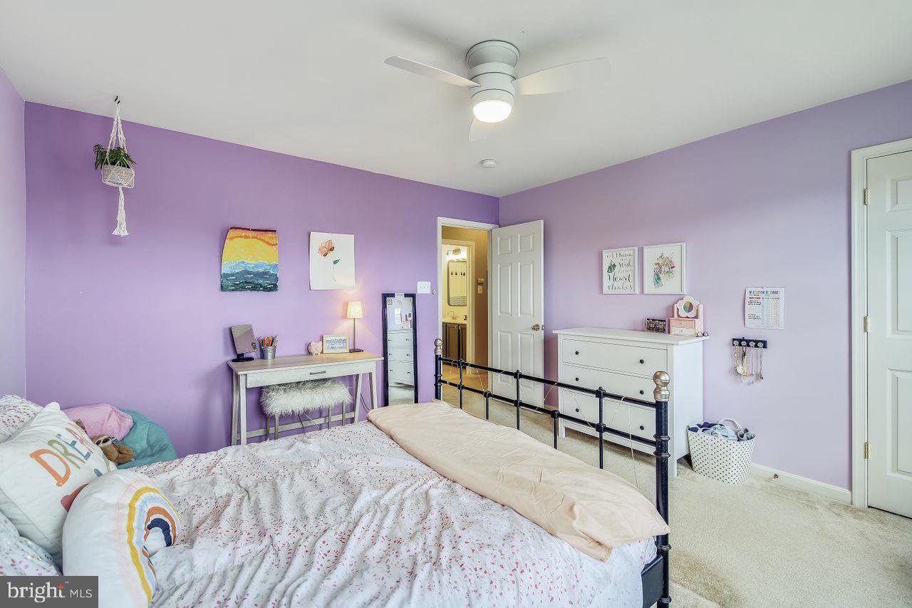 HARBOR POINTE - Residential