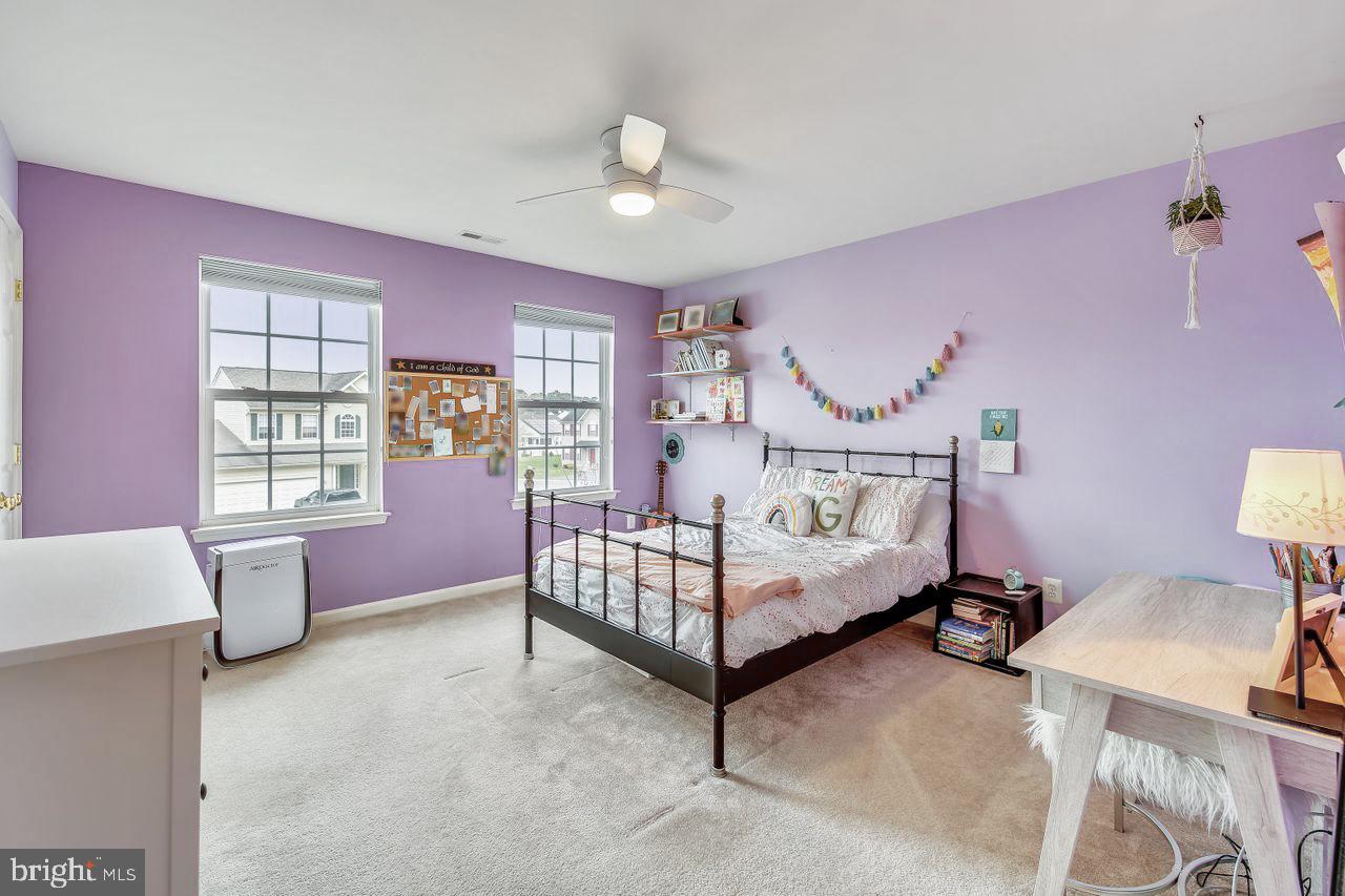 HARBOR POINTE - Residential