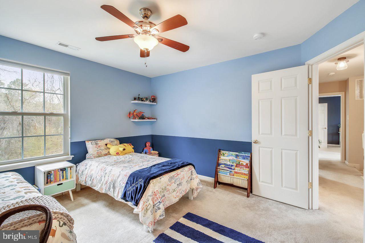 HARBOR POINTE - Residential