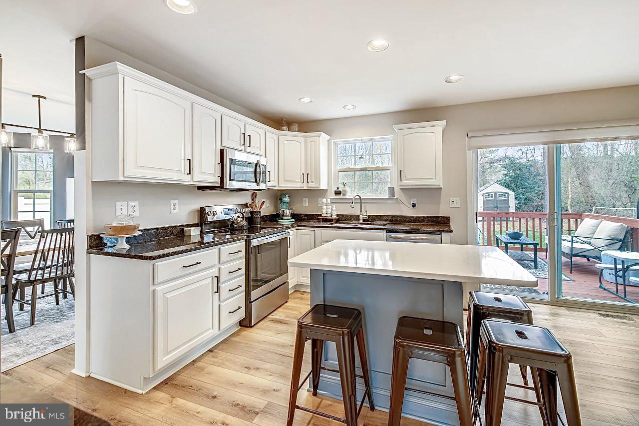 HARBOR POINTE - Residential