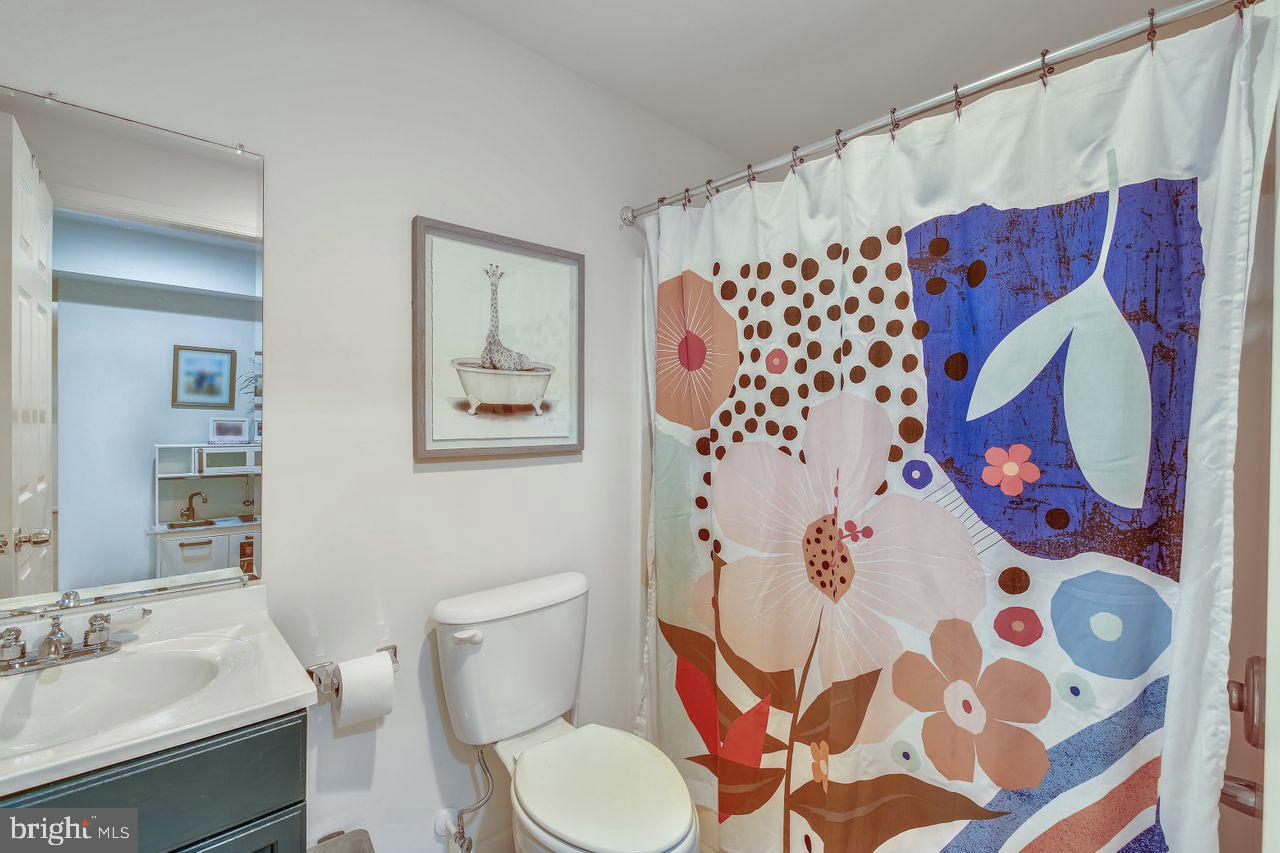 HARBOR POINTE - Residential