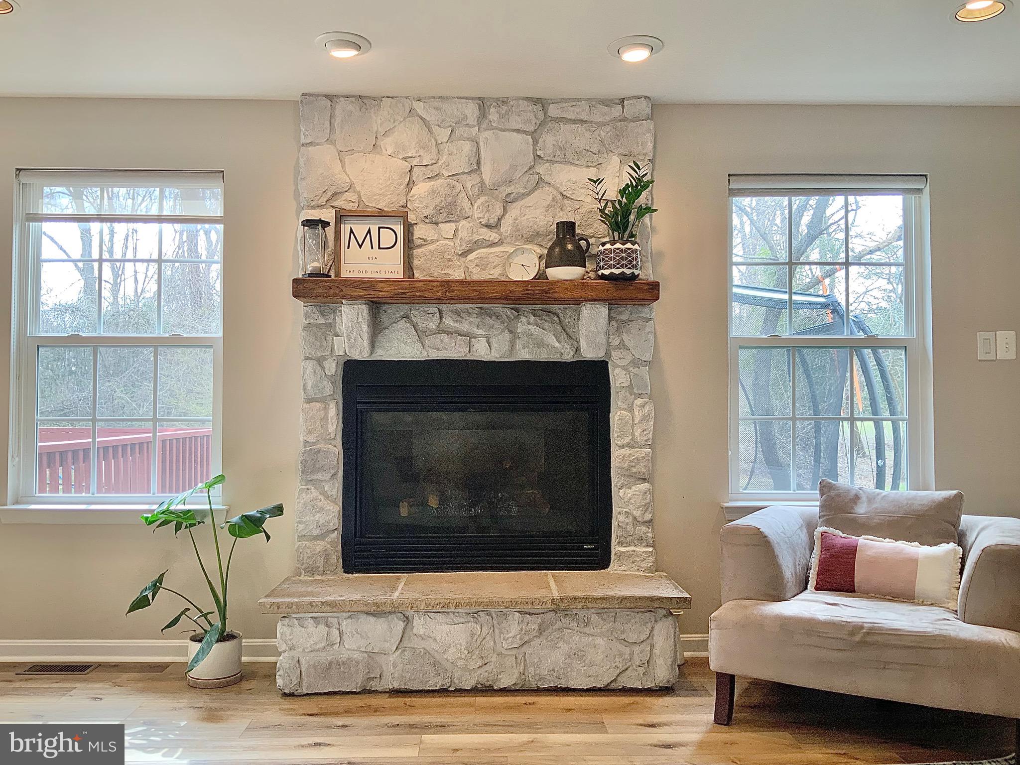 HARBOR POINTE - Residential