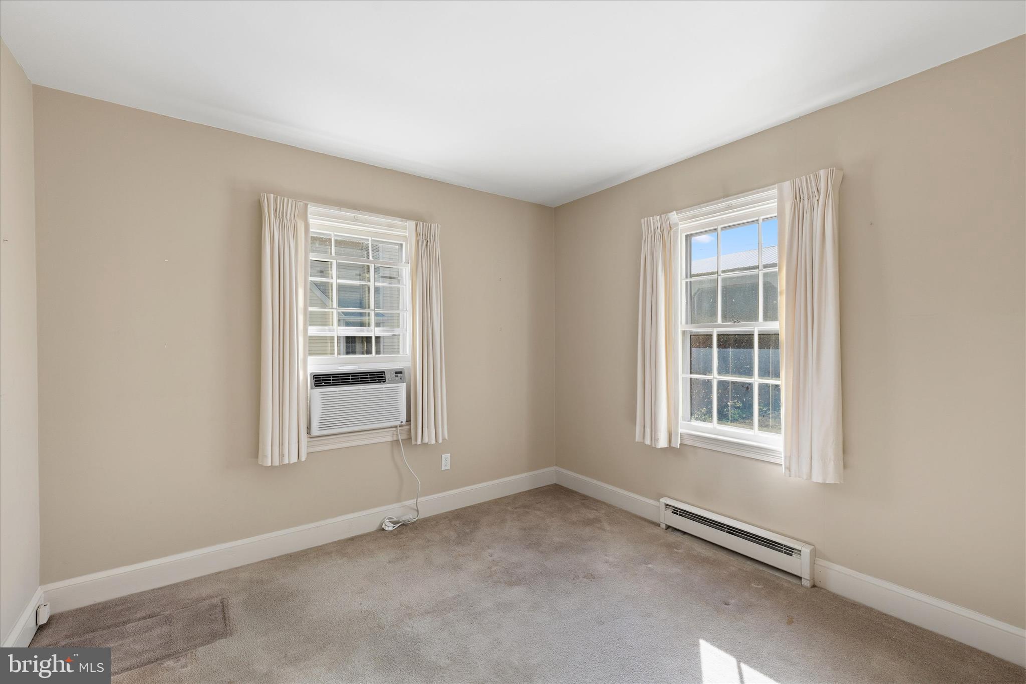 EASTON - Residential