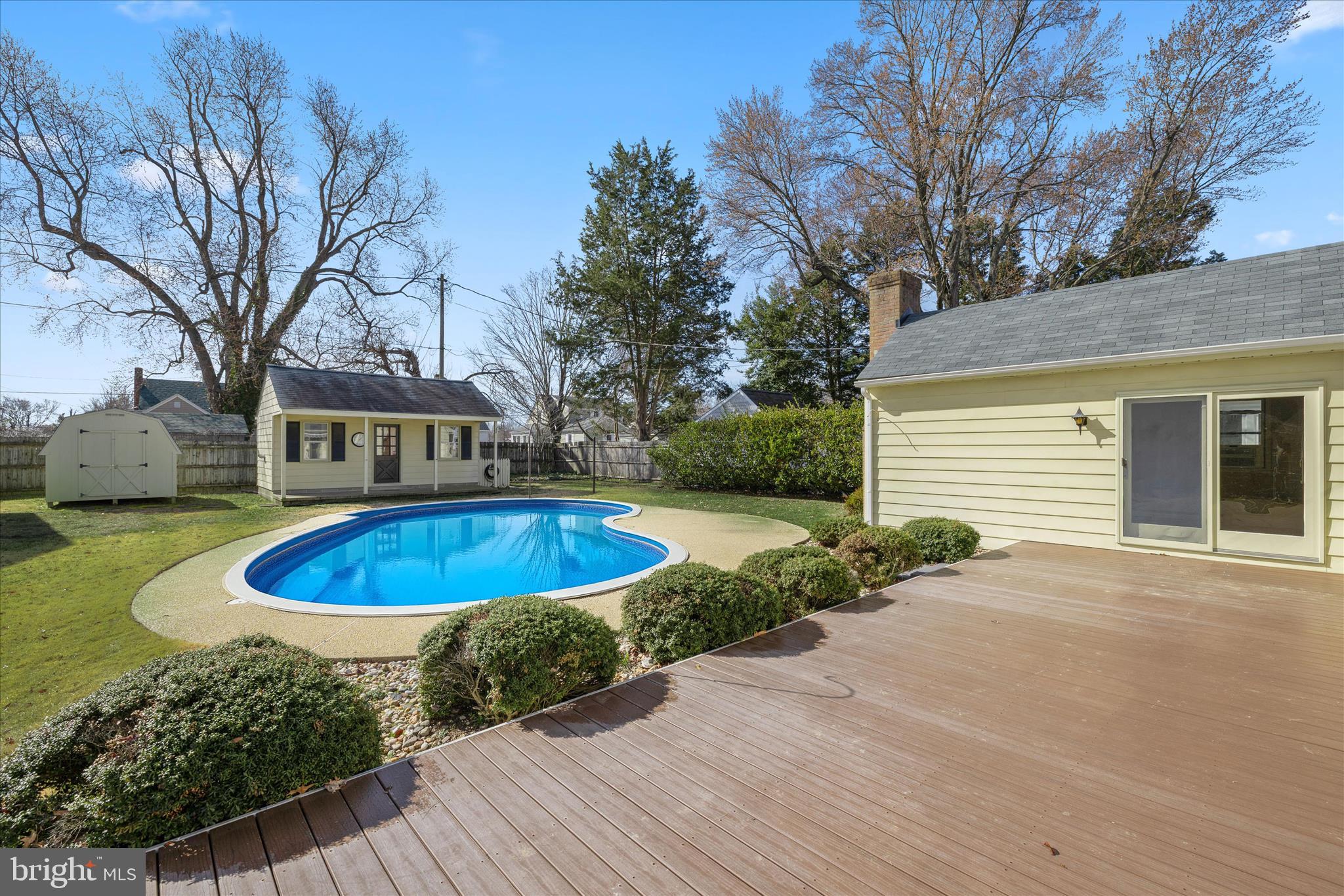 EASTON - Residential