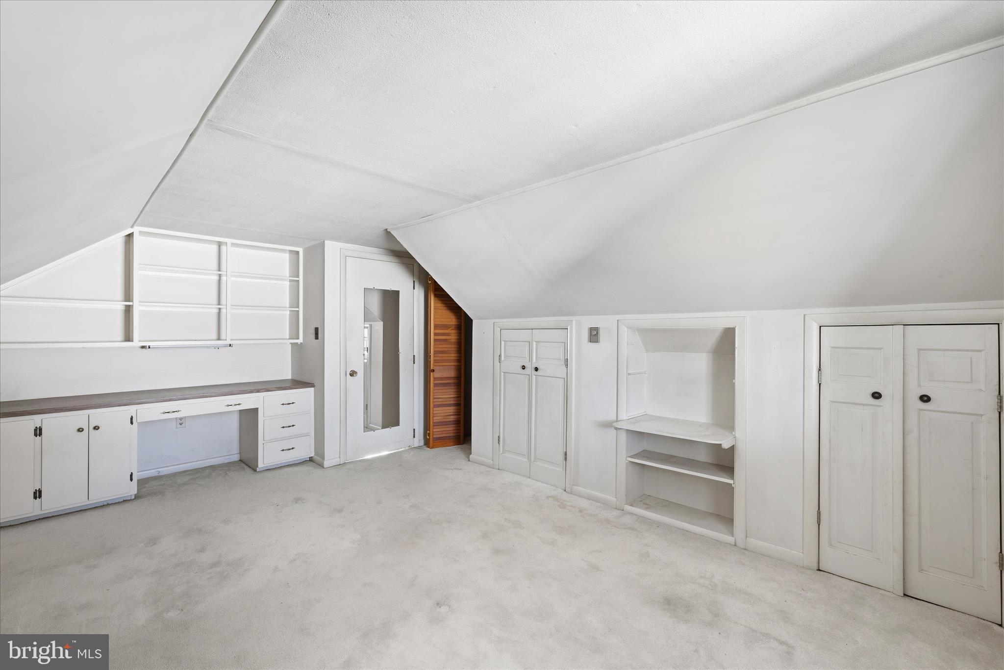 EASTON - Residential