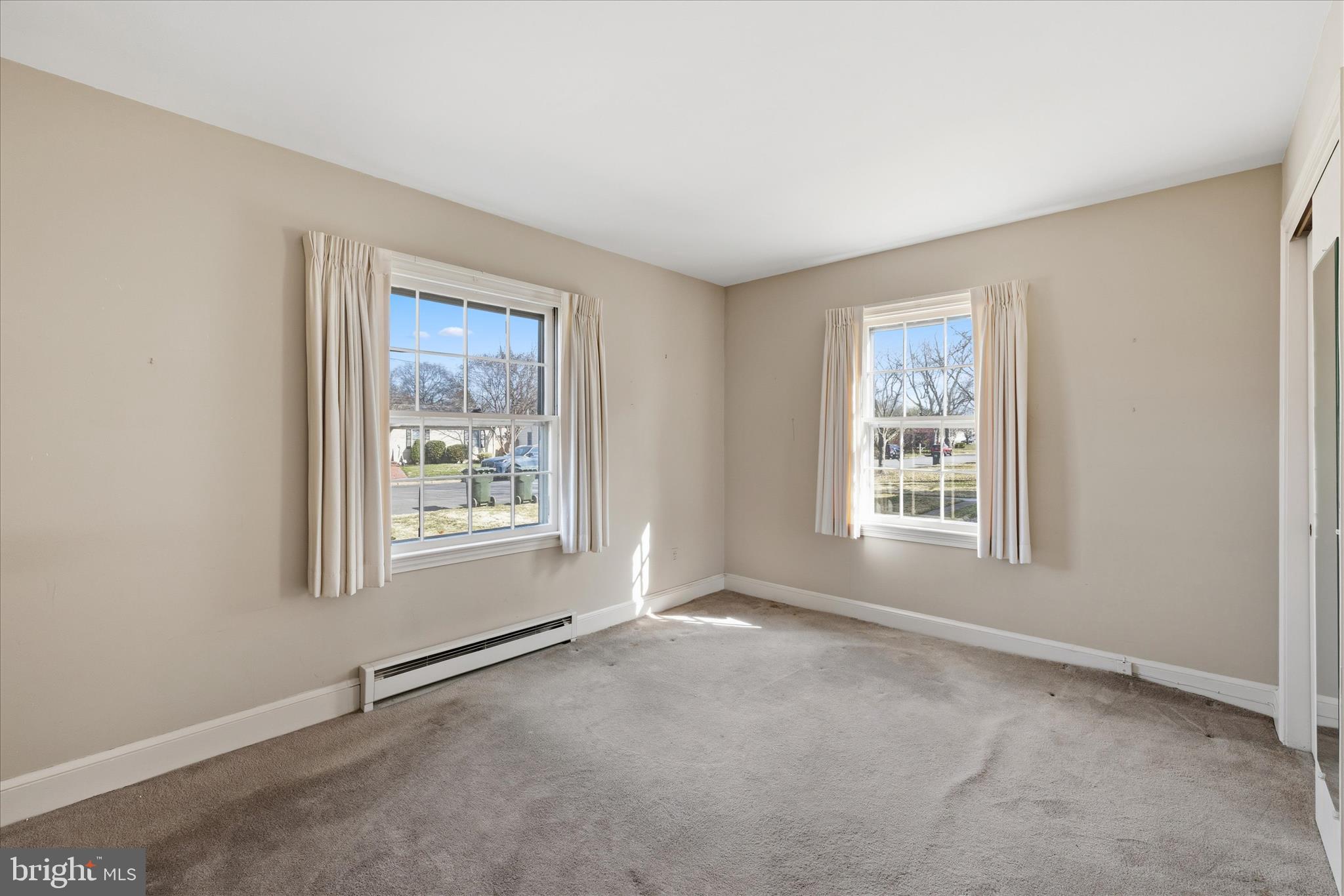 EASTON - Residential