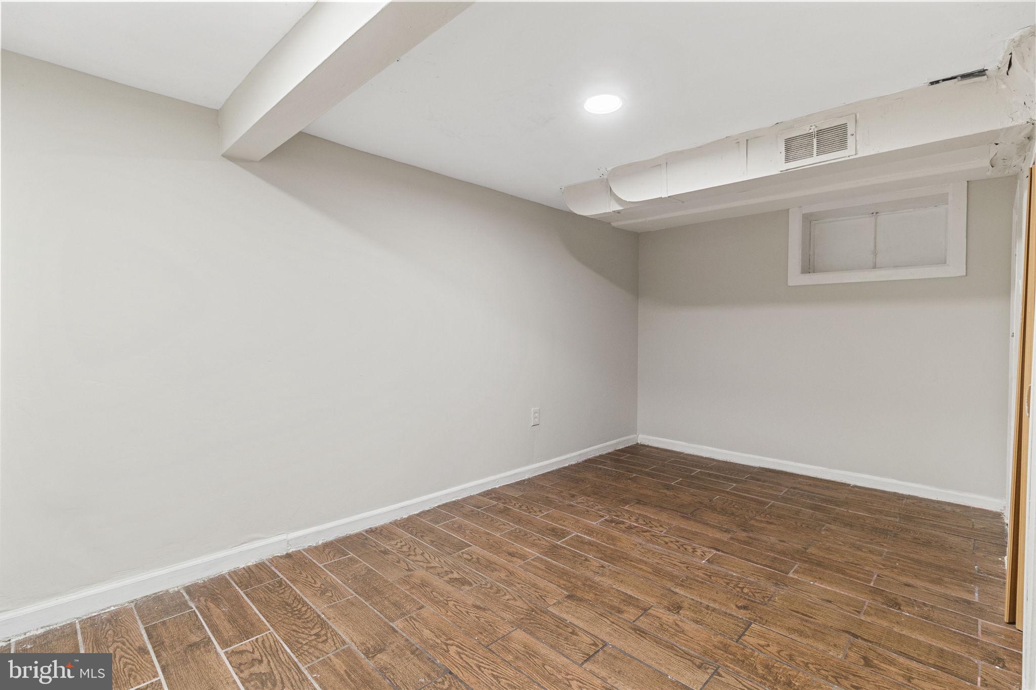 LANGLEY PARK - Residential