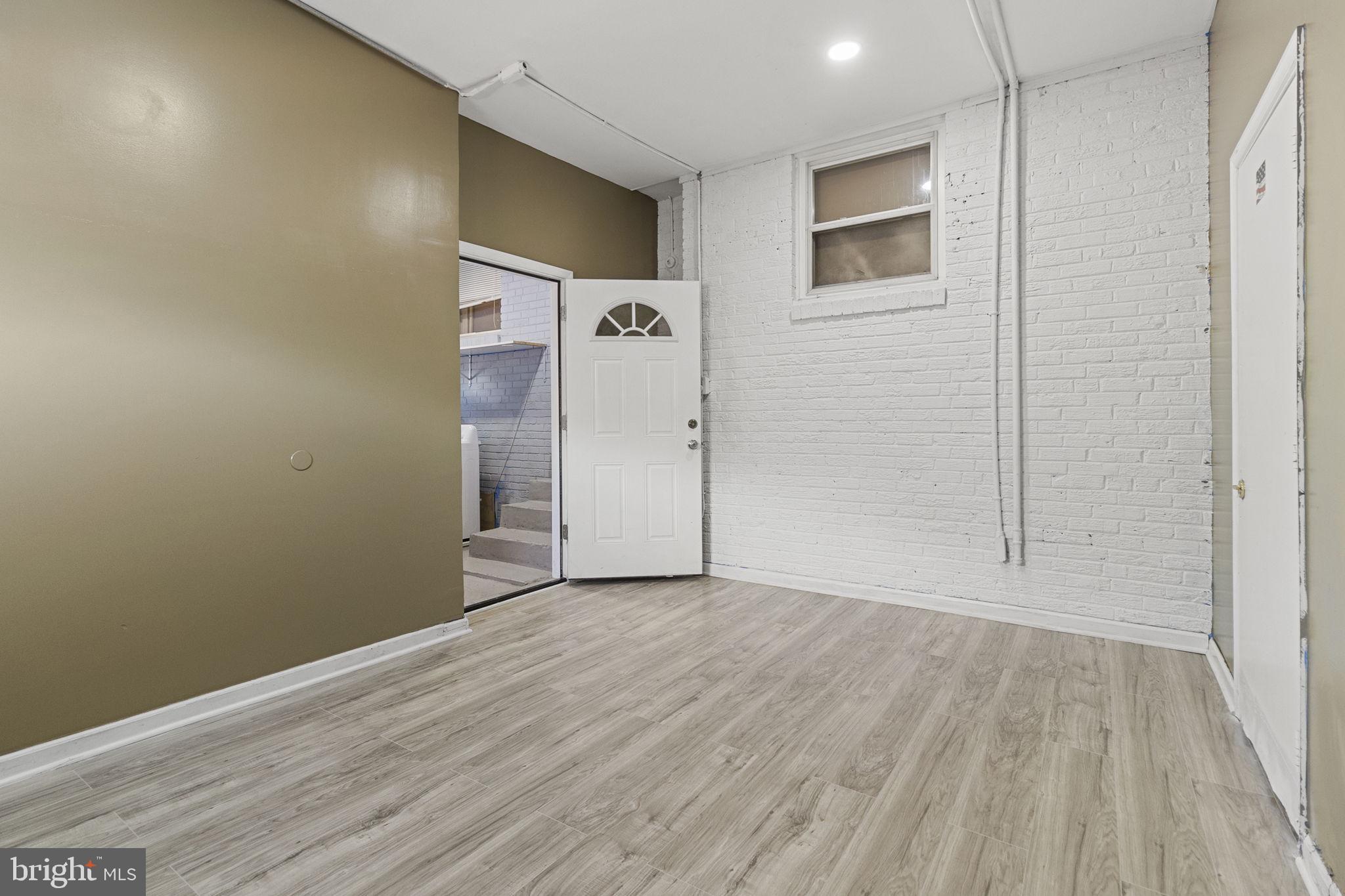 LANGLEY PARK - Residential