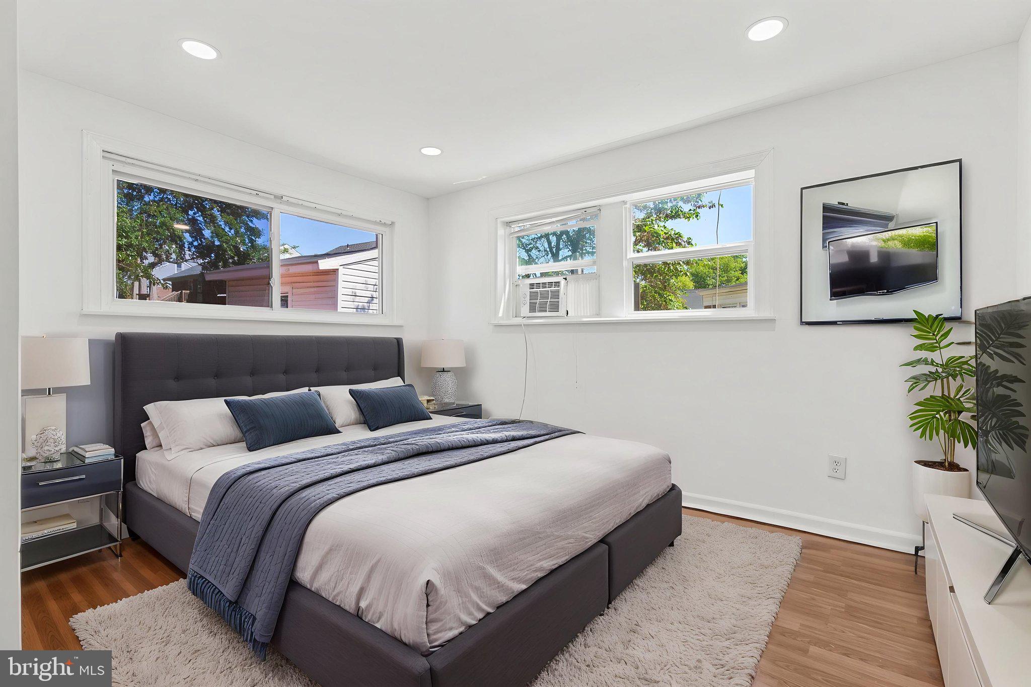 LANGLEY PARK - Residential