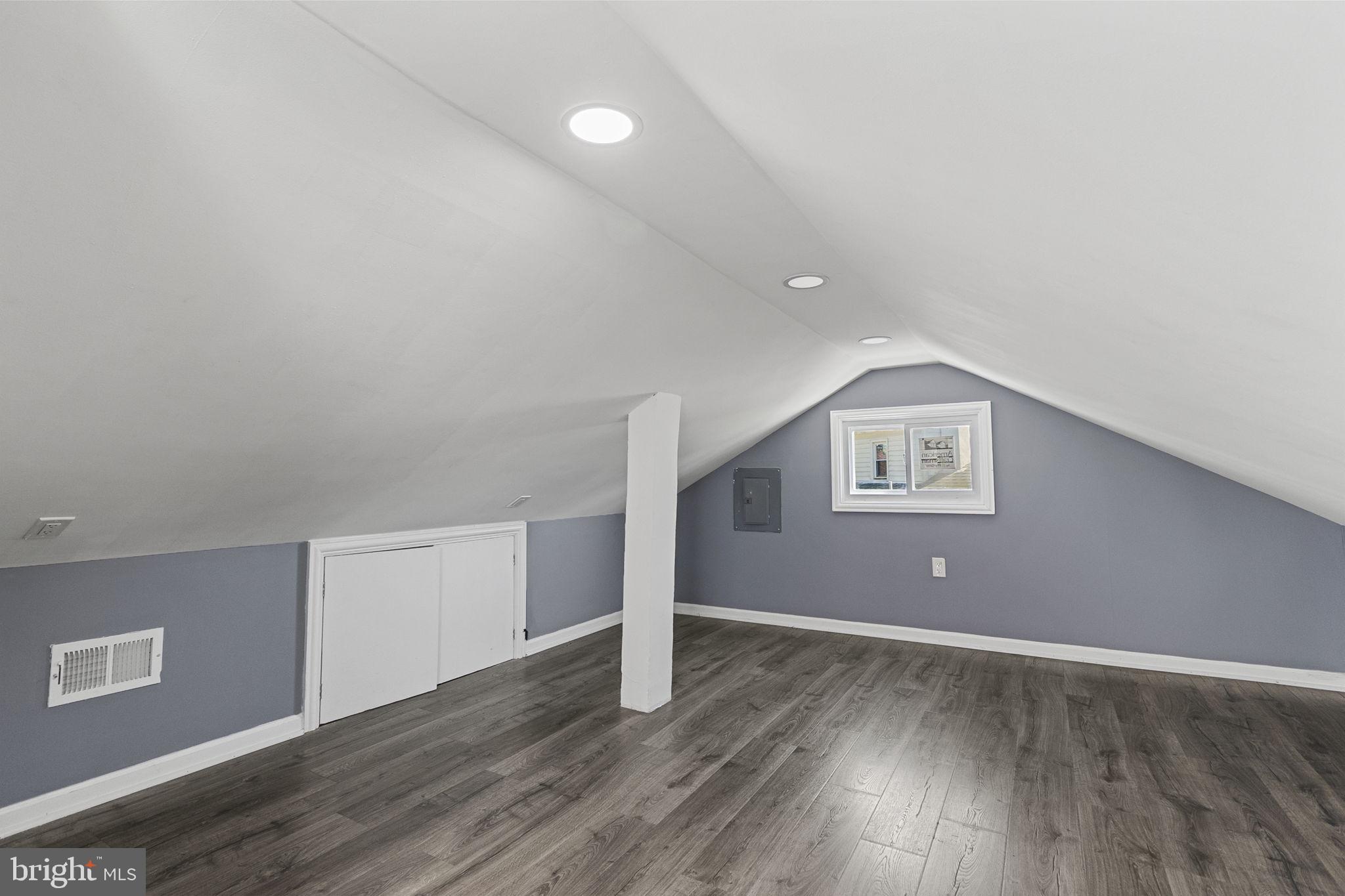 LANGLEY PARK - Residential