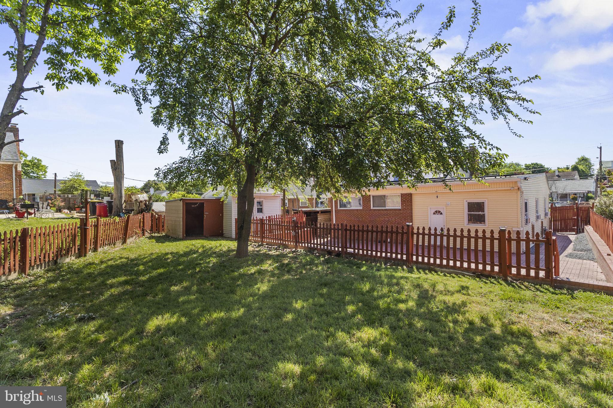 LANGLEY PARK - Residential