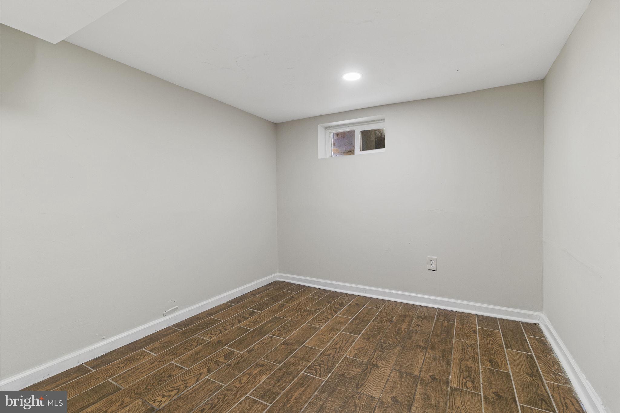 LANGLEY PARK - Residential