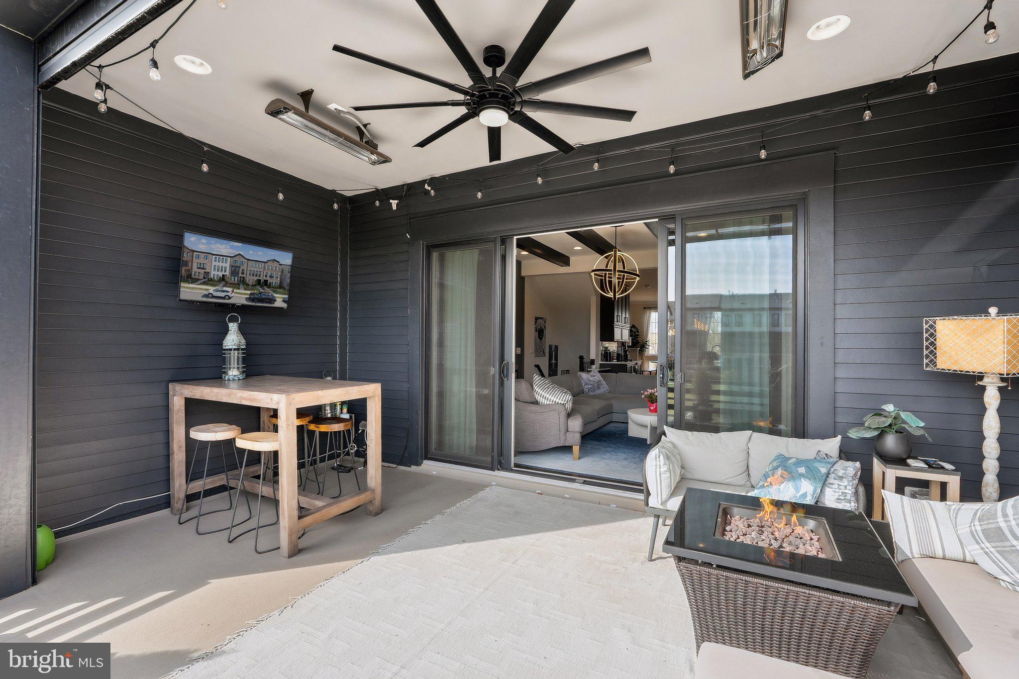 ONE LOUDOUN - Residential Lease