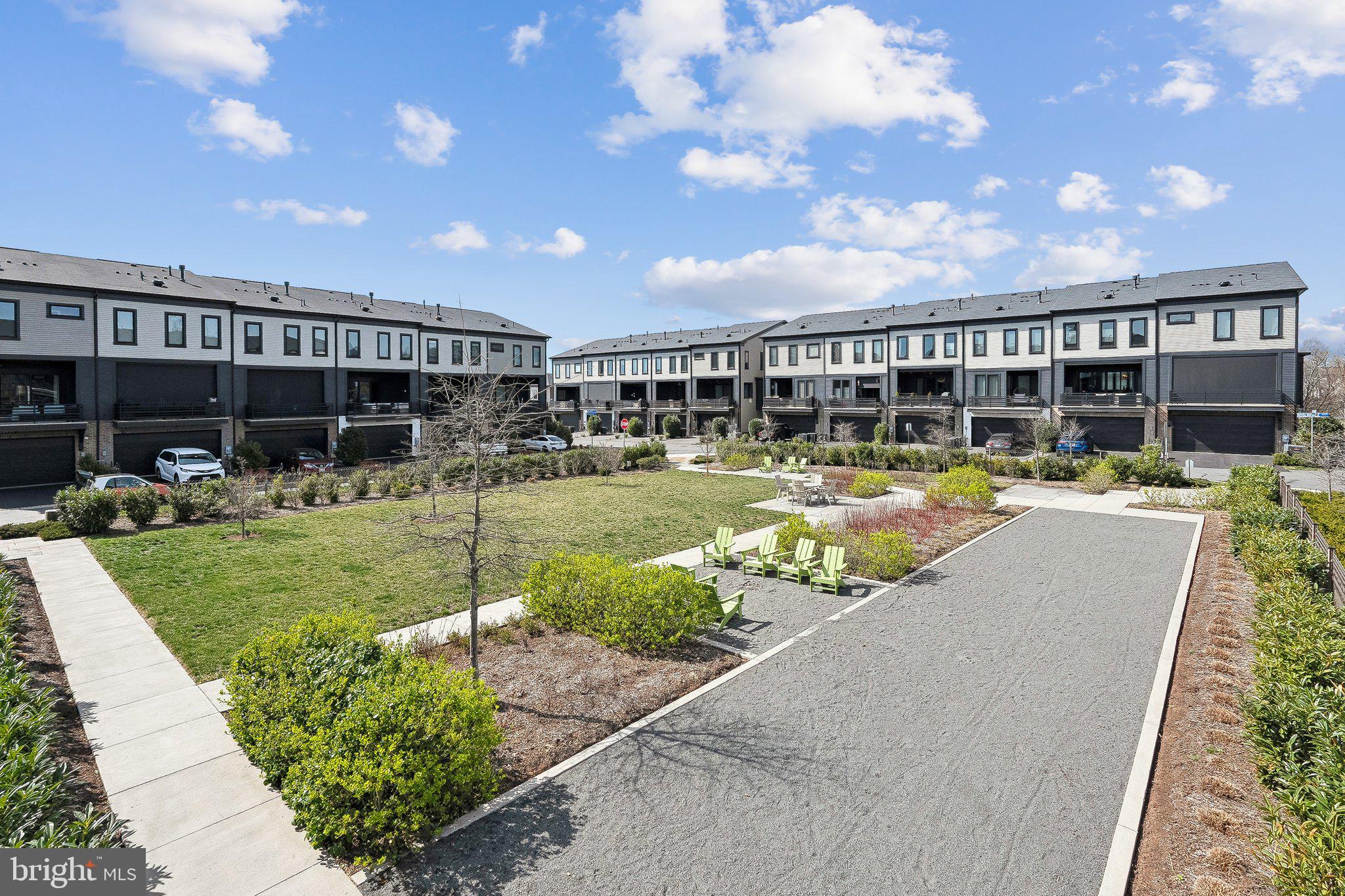 ONE LOUDOUN - Residential Lease