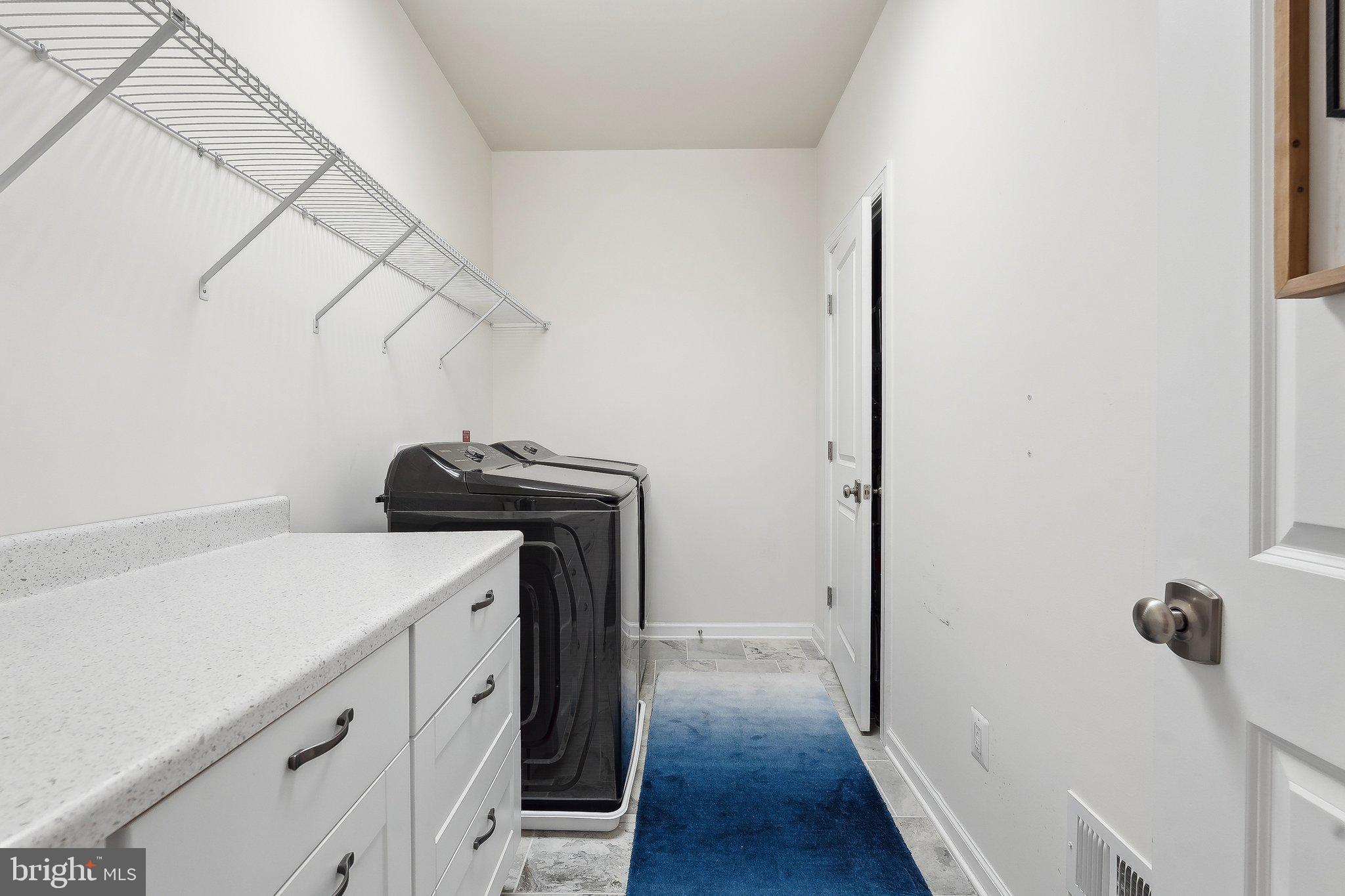 ONE LOUDOUN - Residential Lease