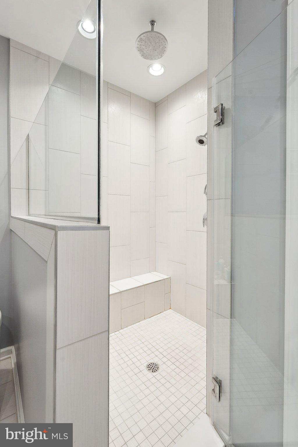 ONE LOUDOUN - Residential Lease