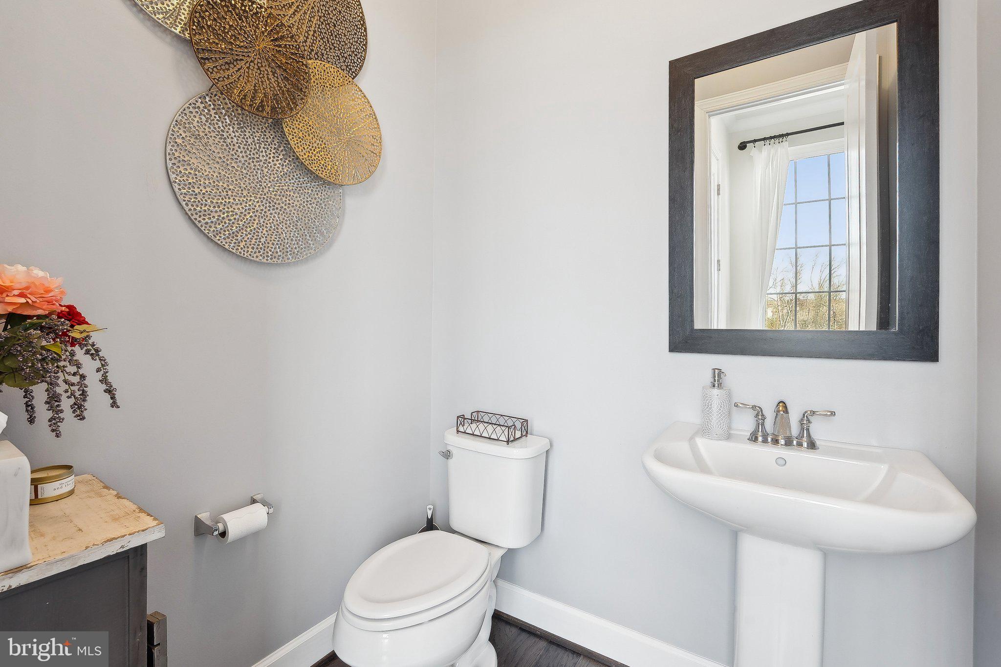 ONE LOUDOUN - Residential Lease