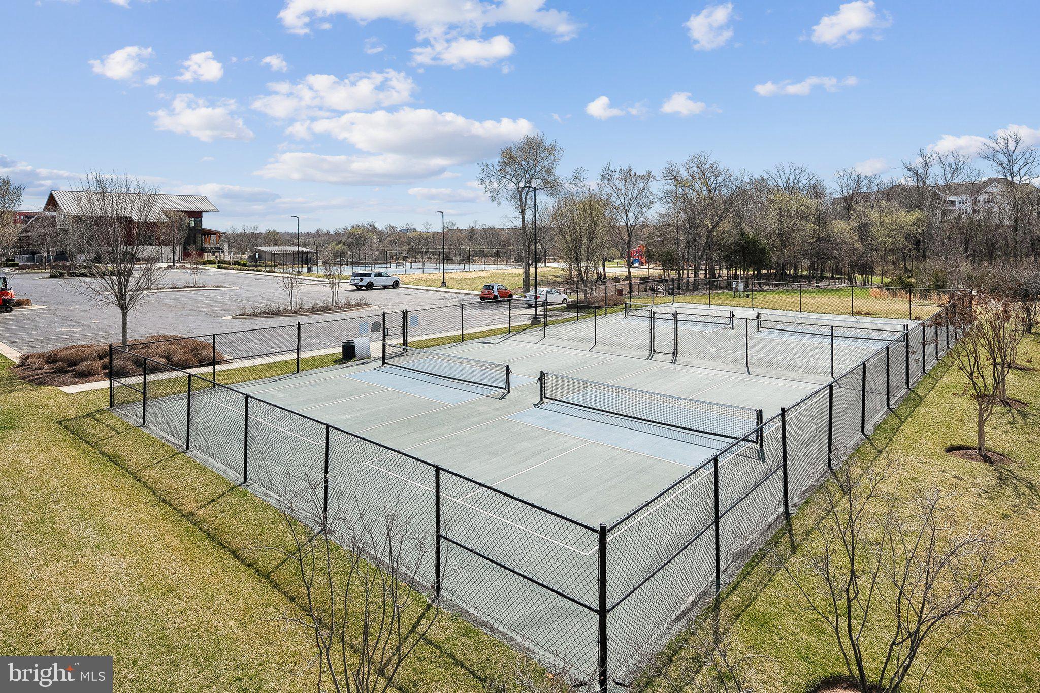 ONE LOUDOUN - Residential Lease