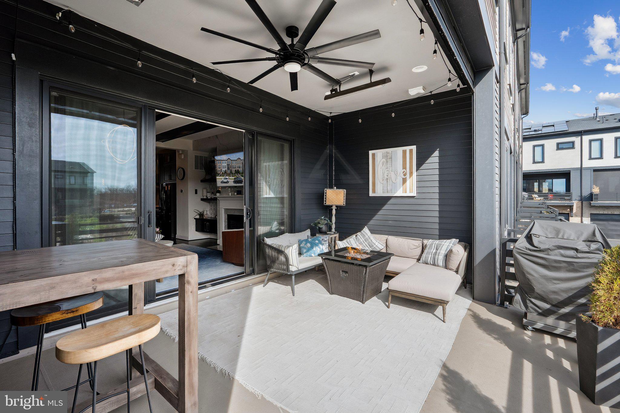 ONE LOUDOUN - Residential Lease