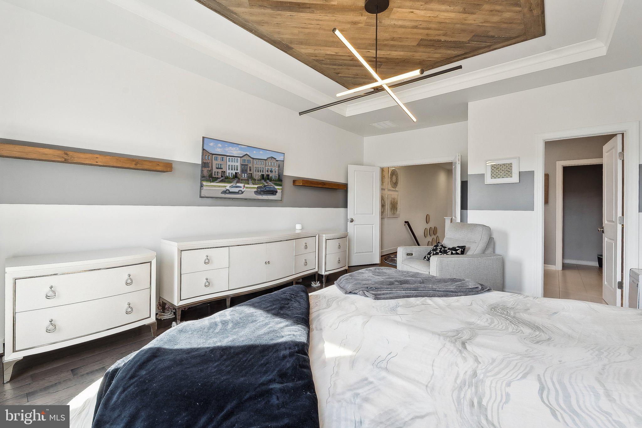 ONE LOUDOUN - Residential Lease