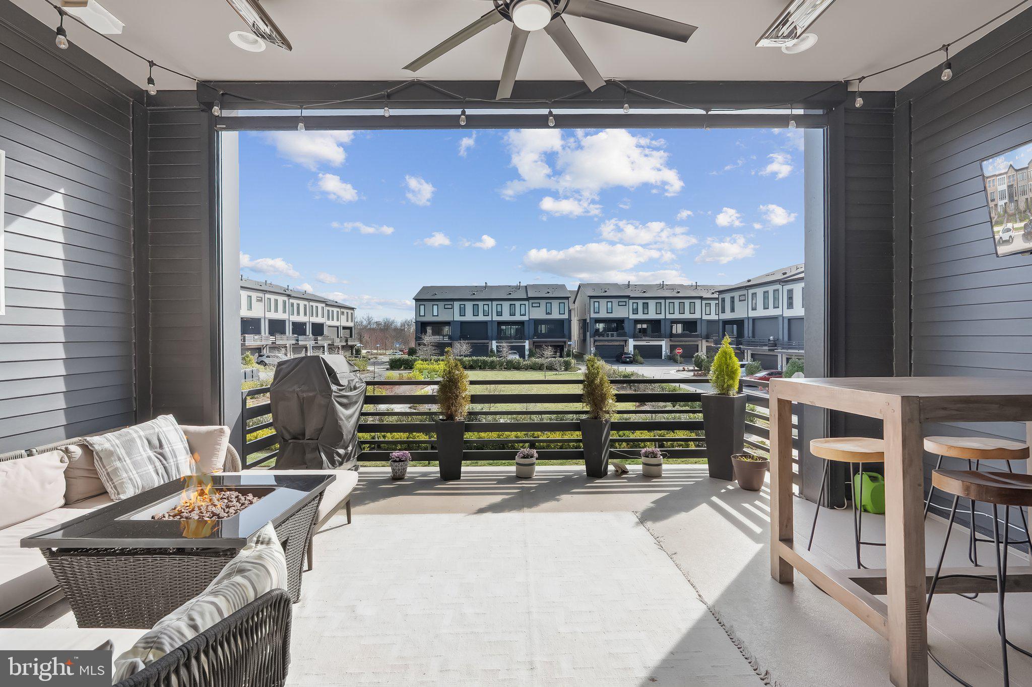 ONE LOUDOUN - Residential Lease