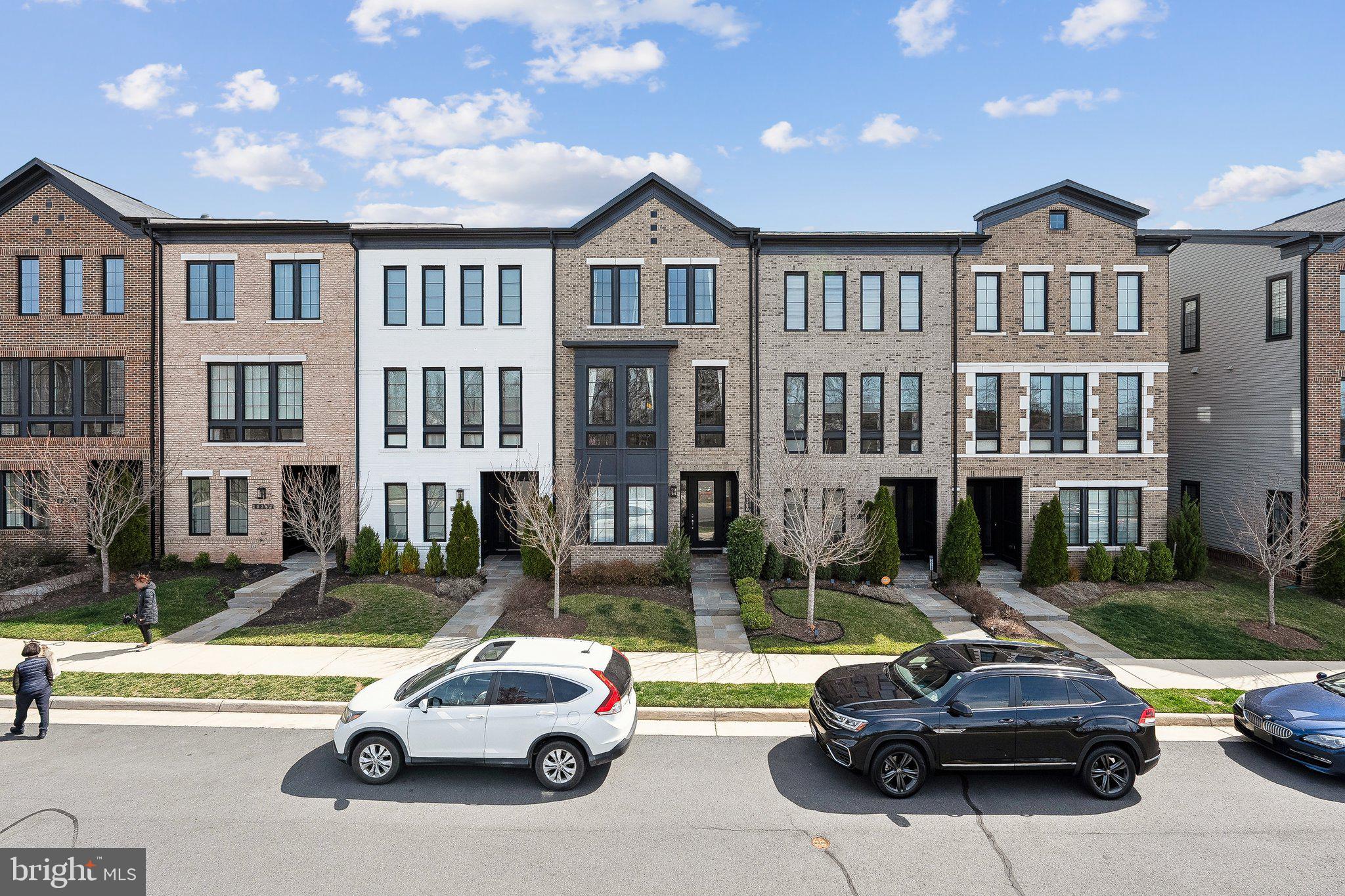 ONE LOUDOUN - Residential Lease