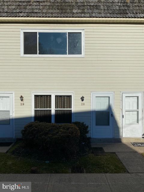 Condo For Rent - 520 Bristol Pike #28<br/> BENSALEM, PA 19020